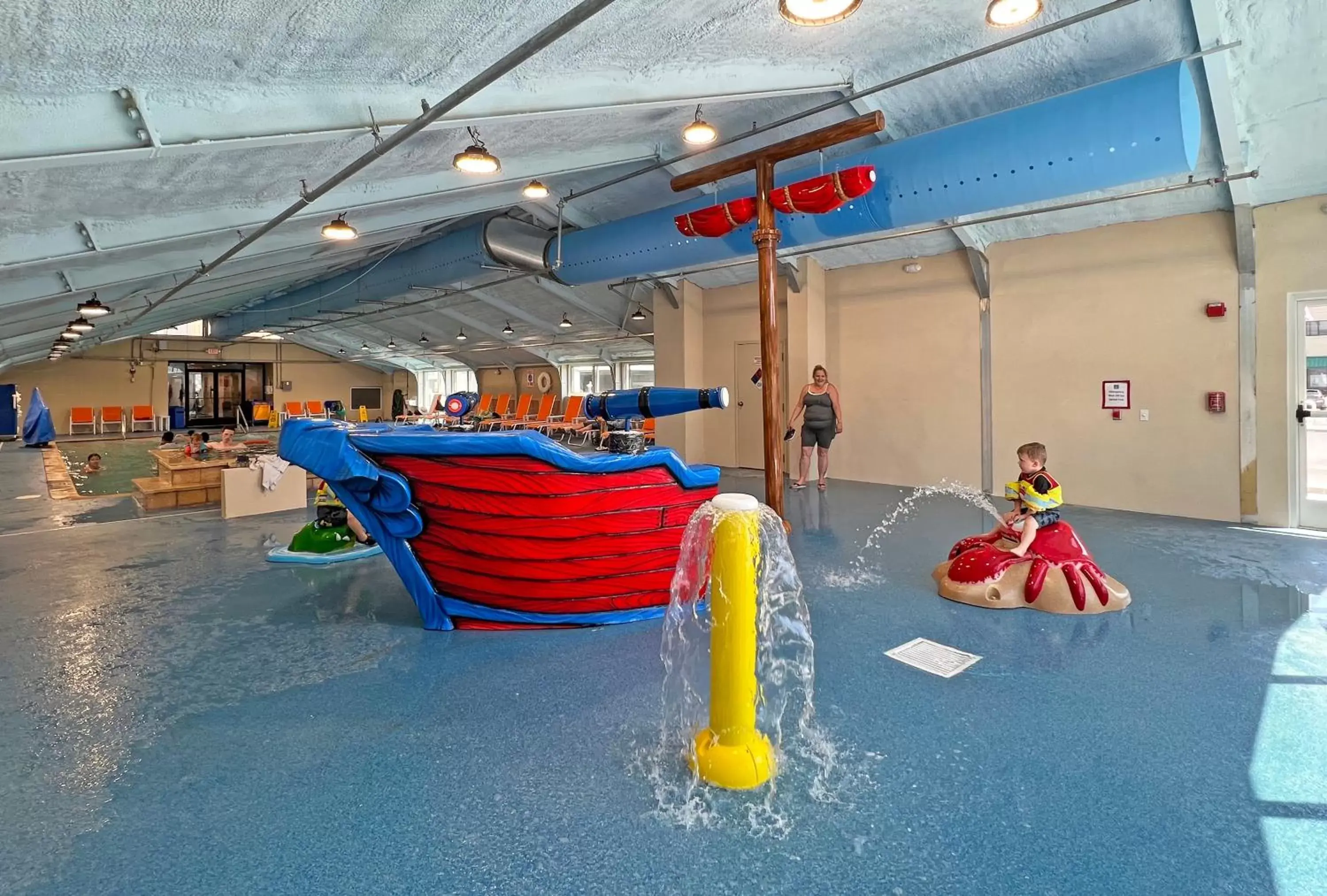 Swimming pool in Fenwick Inn