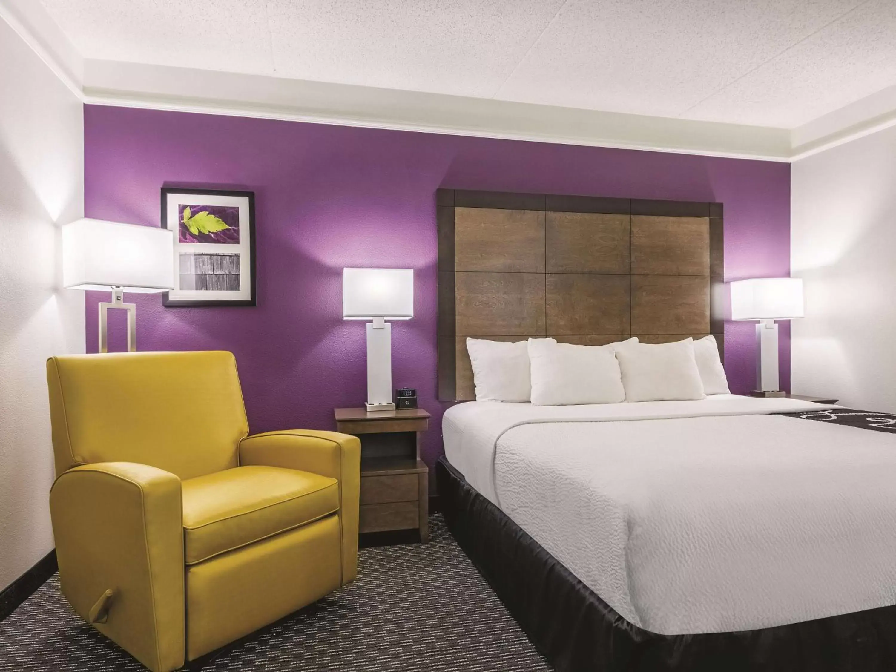 Photo of the whole room, Bed in La Quinta by Wyndham Alexandria Airport
