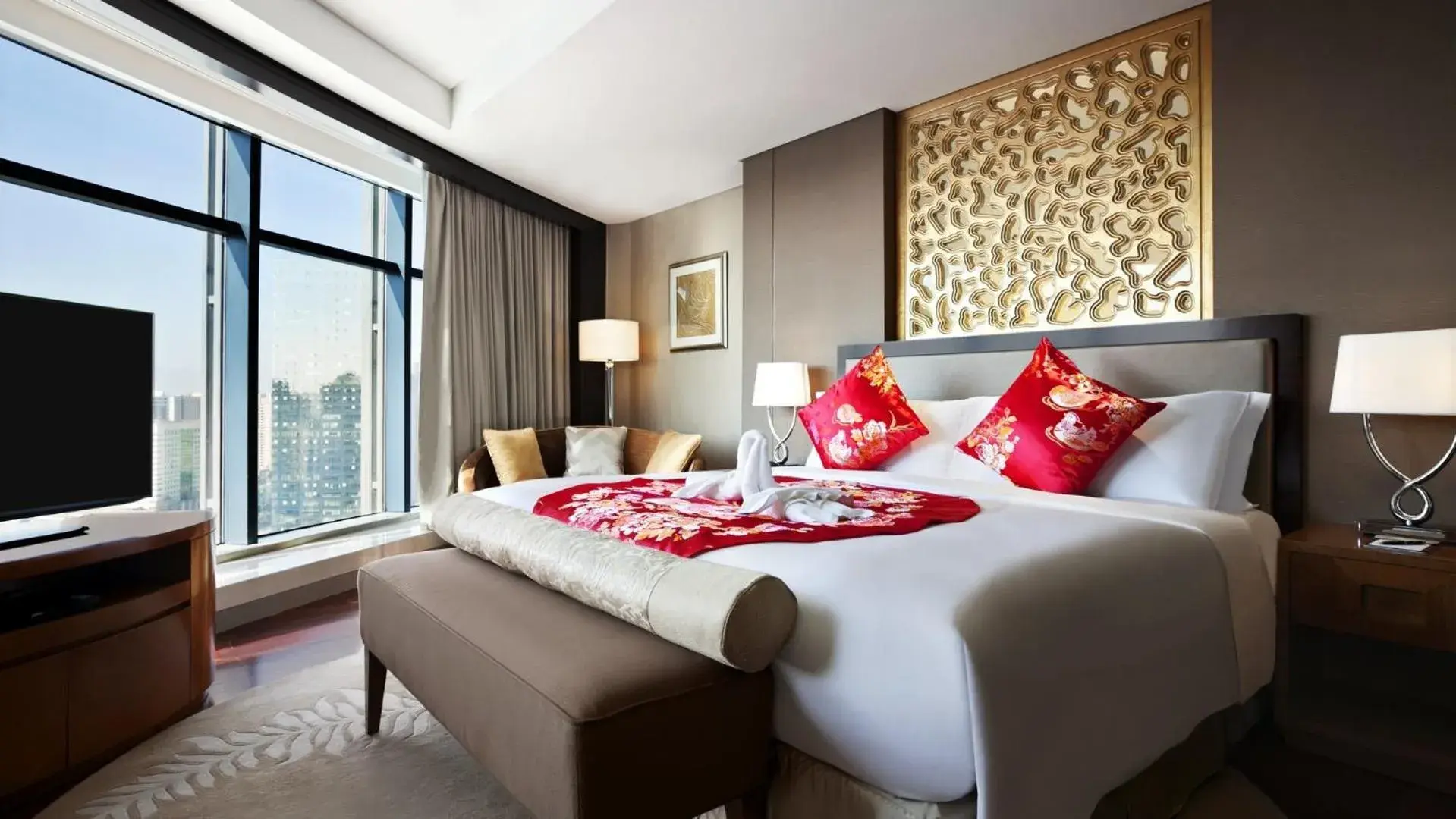Bedroom, Bed in Kempinski Hotel Taiyuan