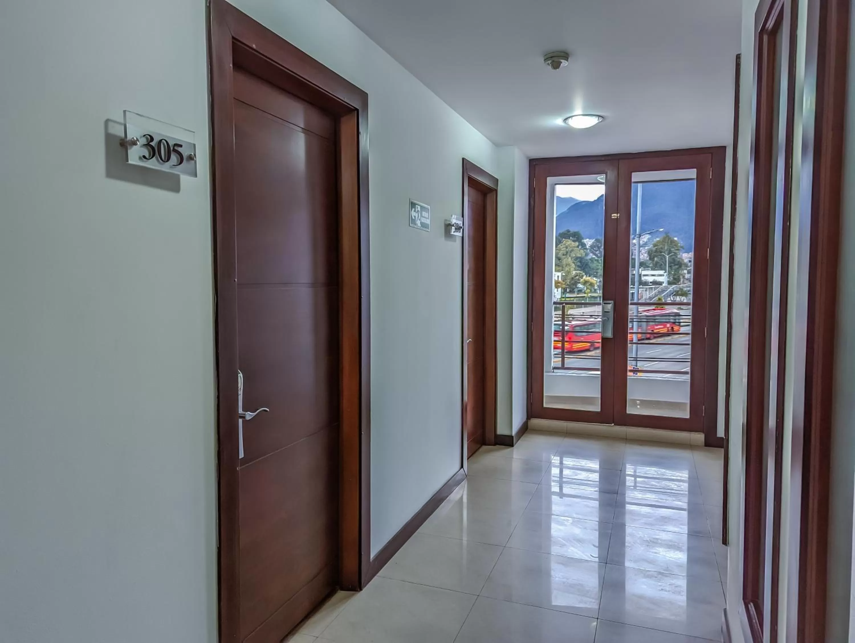 City view in Hotel Charlotte Suite 26