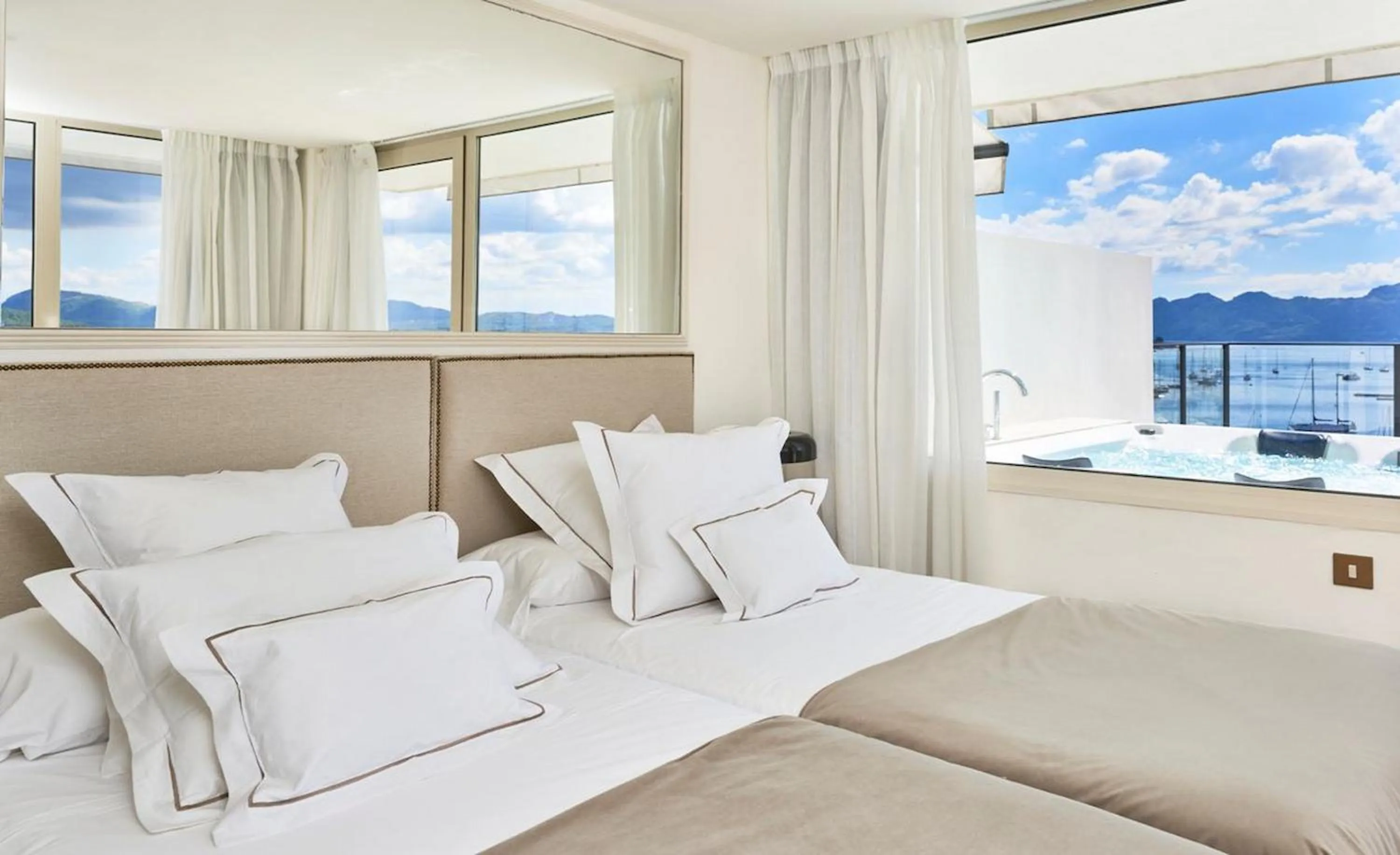 Bed in Hoposa Daina- Adults Only