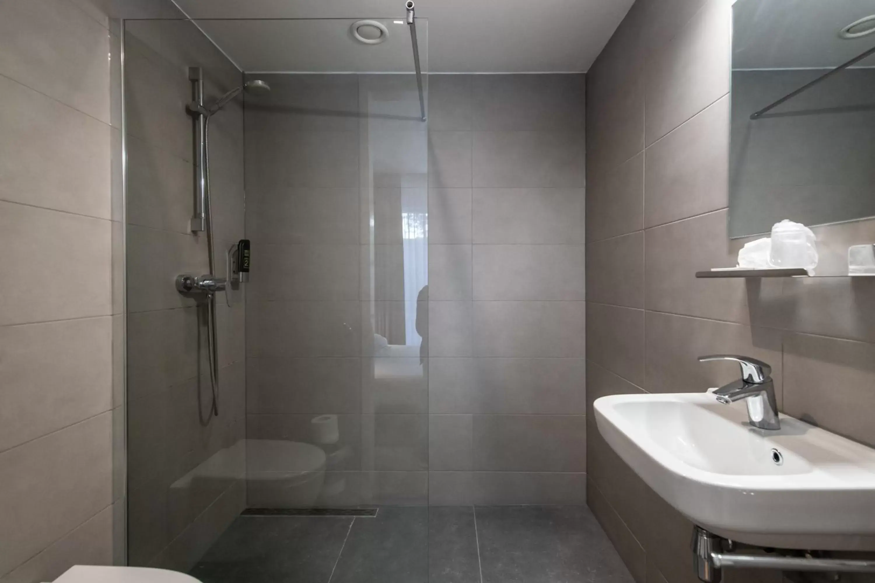 Bathroom in Acostar Hotel