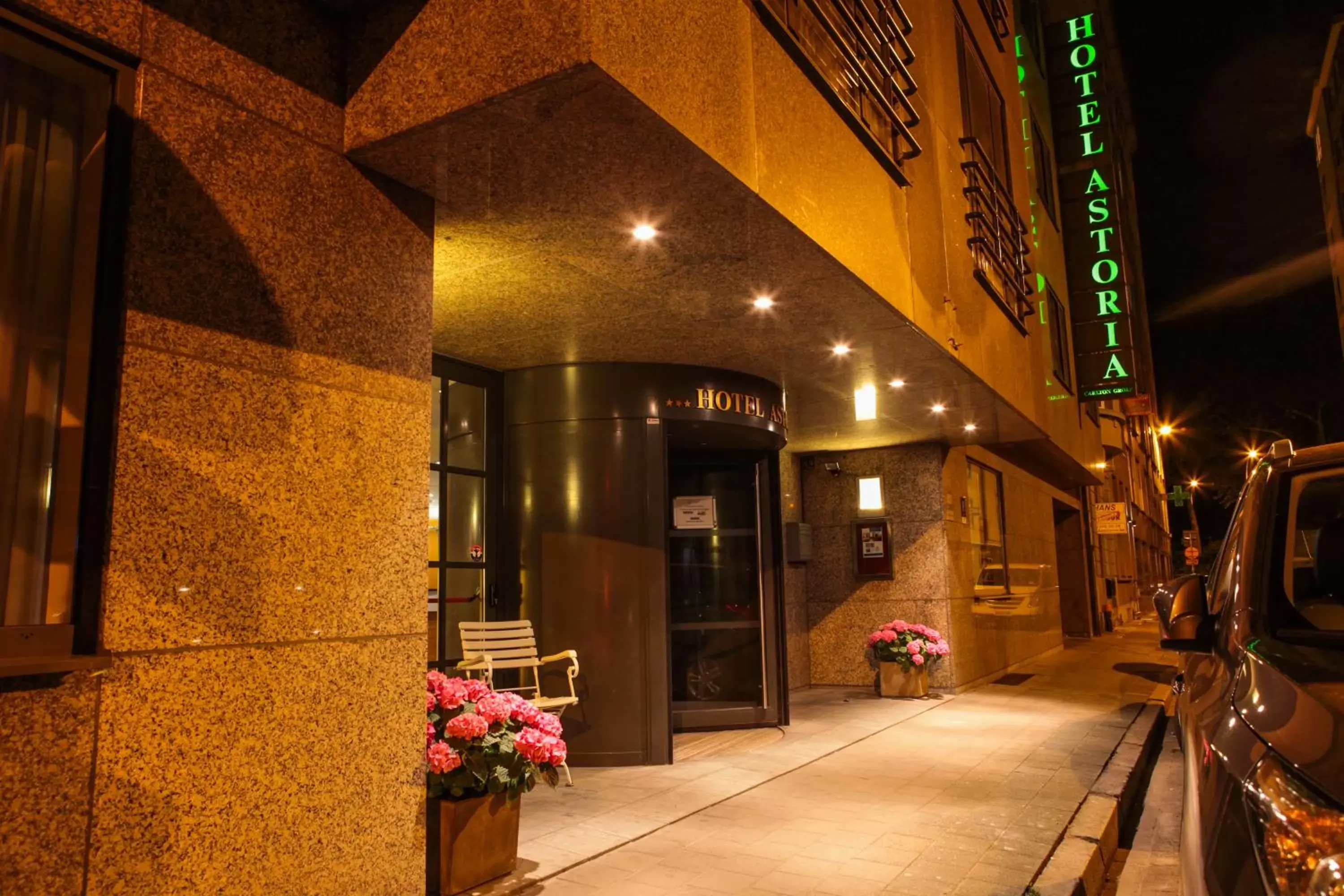 Facade/entrance in Astoria Hotel Antwerp