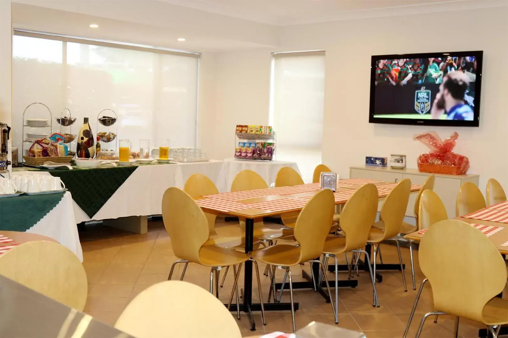 Restaurant/places to eat in Arena Hotel (formerly Sleep Express Motel) Restaurant/places to eat in Arena Hotel (formerly Sleep Express Motel)