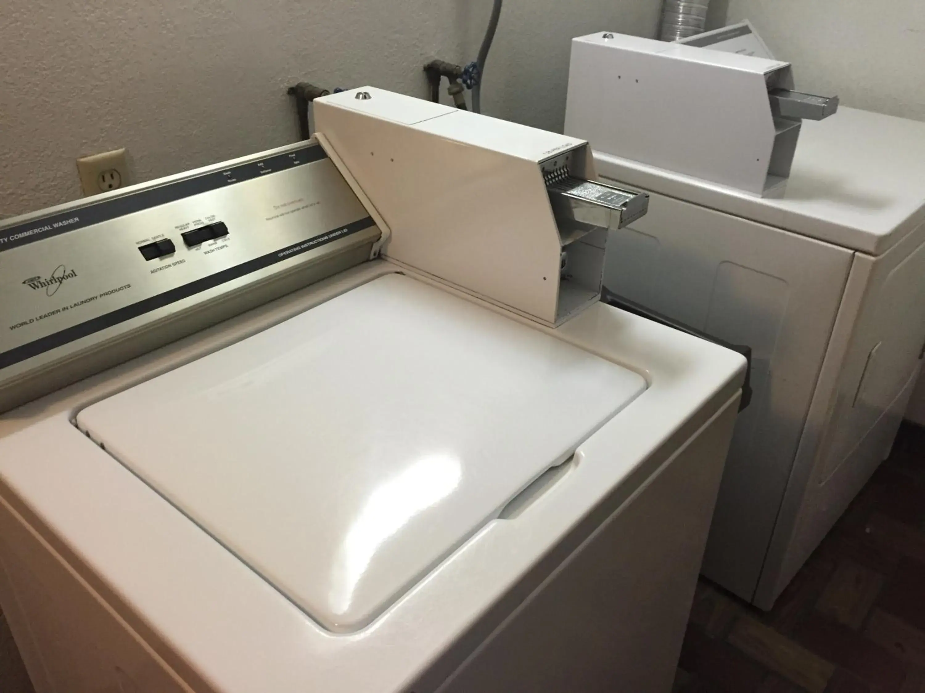 Area and facilities, Bathroom in Americas Best Value Inn Grand Forks