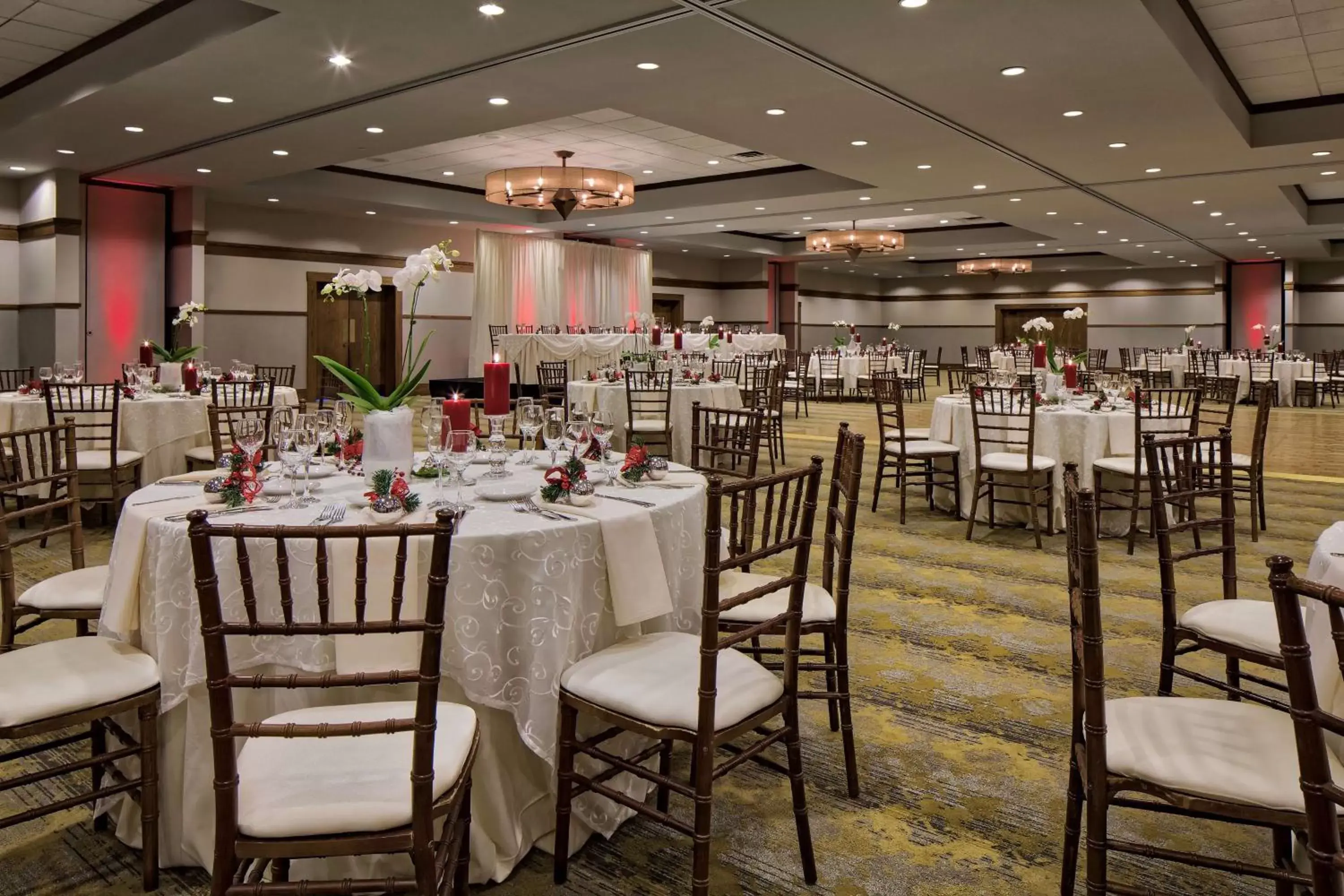 Meeting/conference room, Restaurant/Places to Eat in DoubleTree by Hilton Libertyville-Mundelein