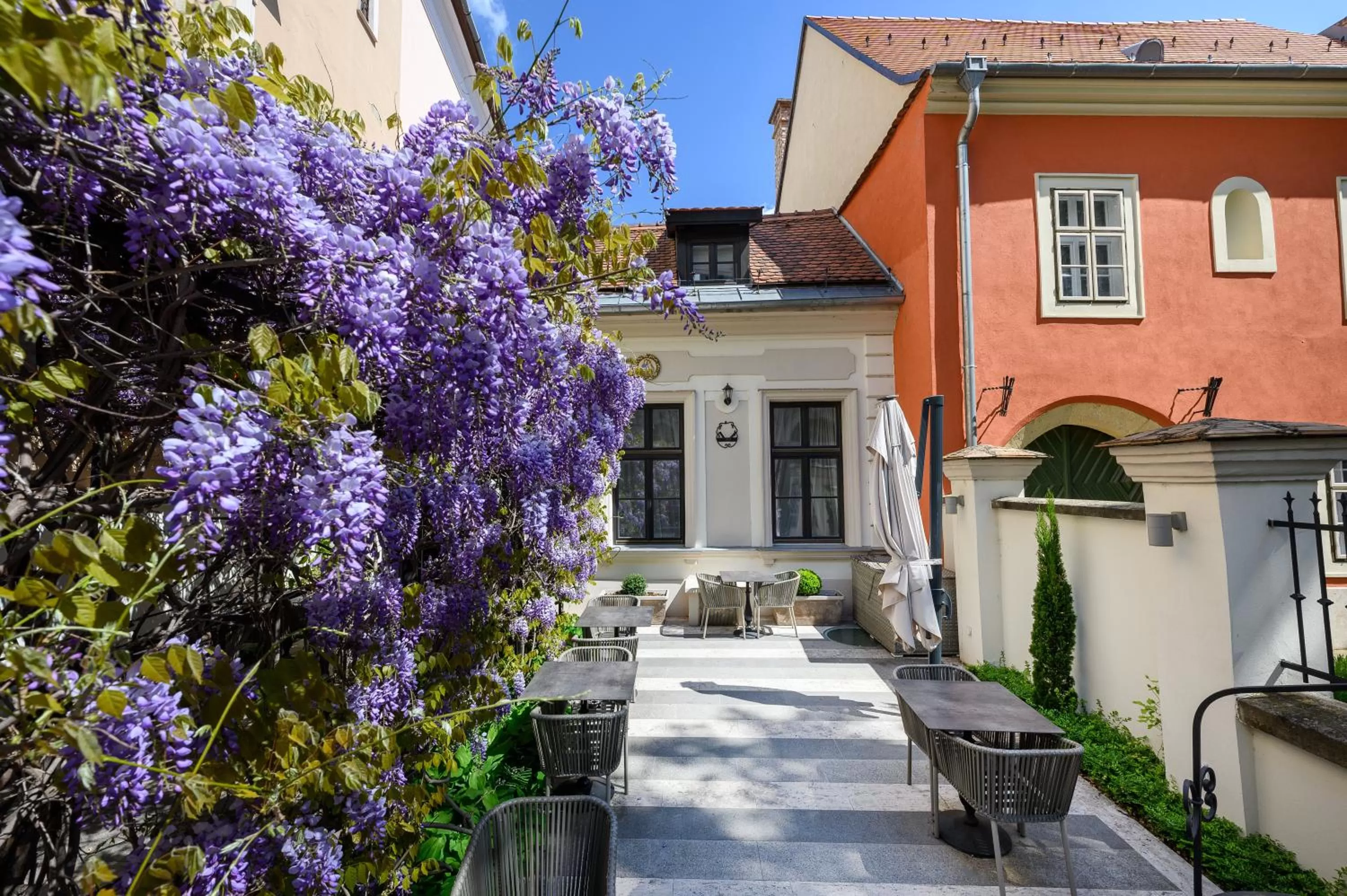 Property building in Maison Bistro & Hotel