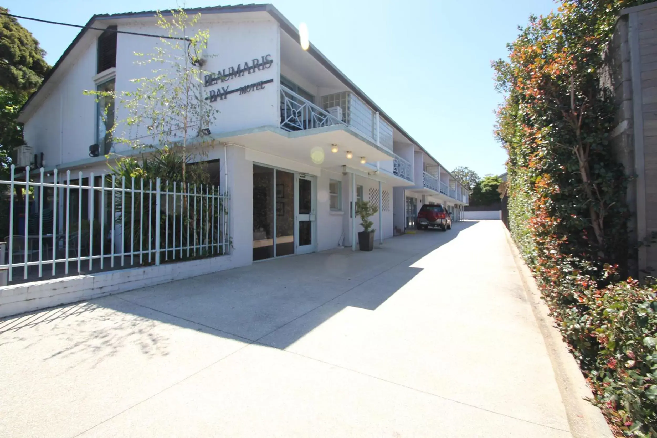 Property Building in Beaumaris Bay Motel