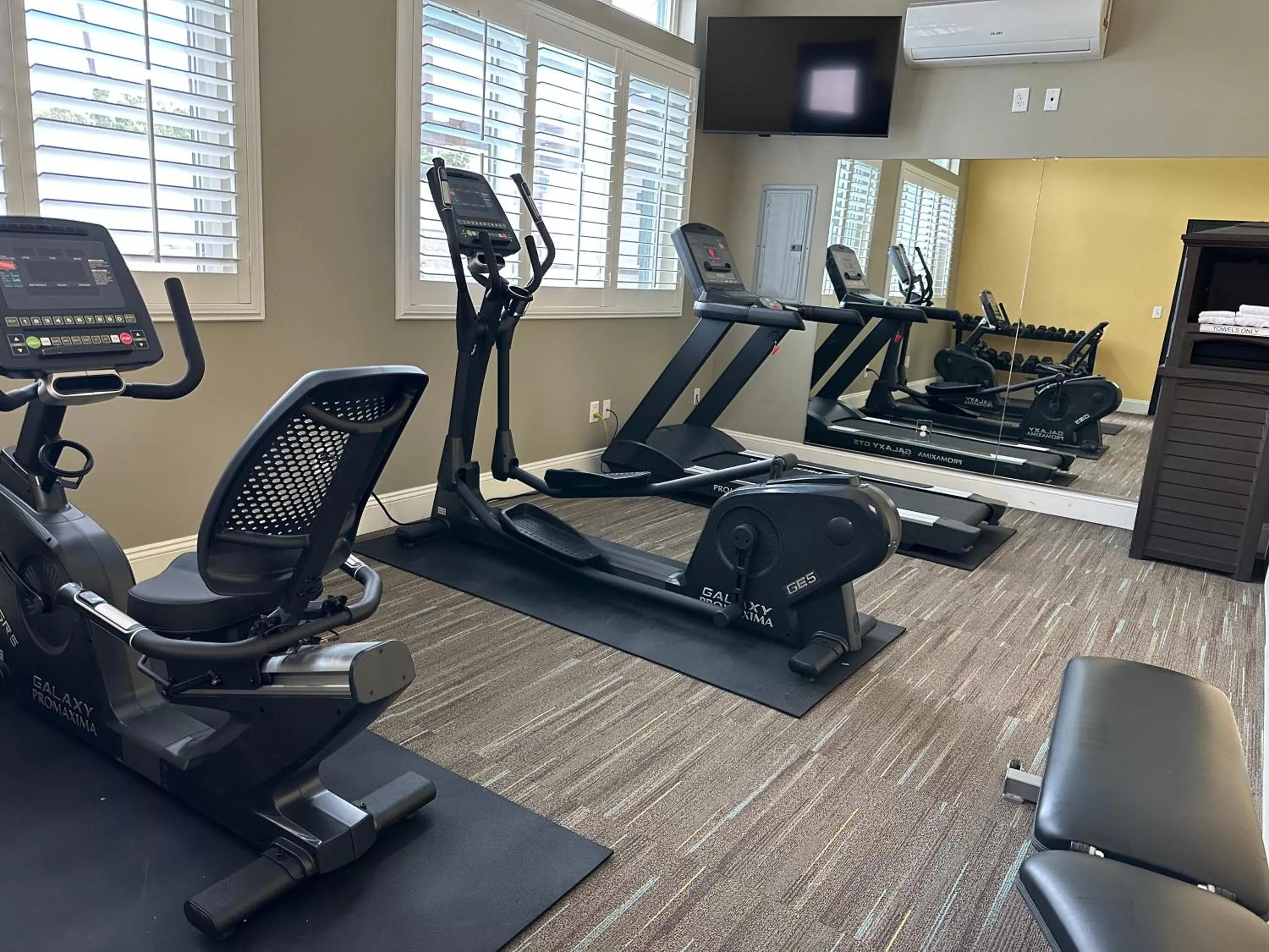 Fitness centre/facilities in Best Western Inn Santa Clara