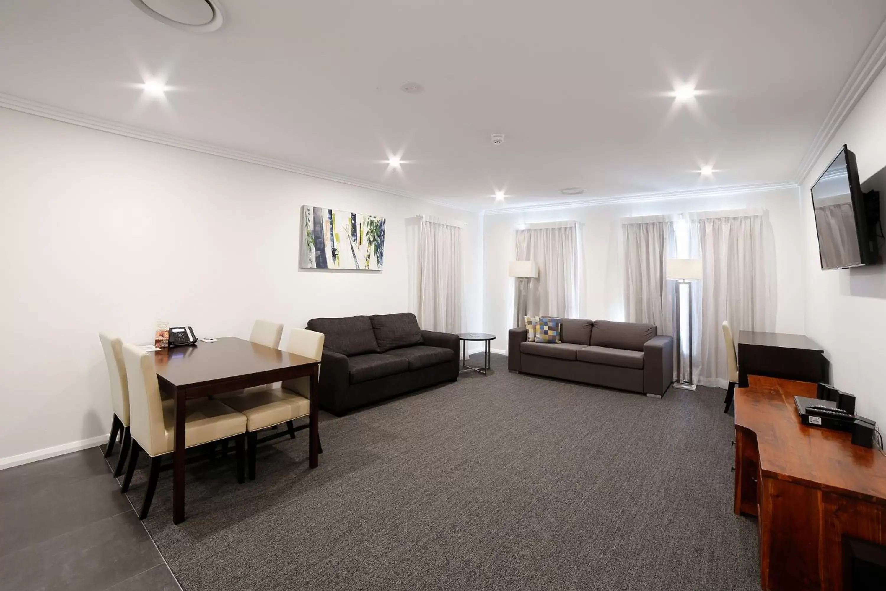 Living room in Best Western Plus Bolton on the Park Living room in Best Western Plus Bolton on the Park