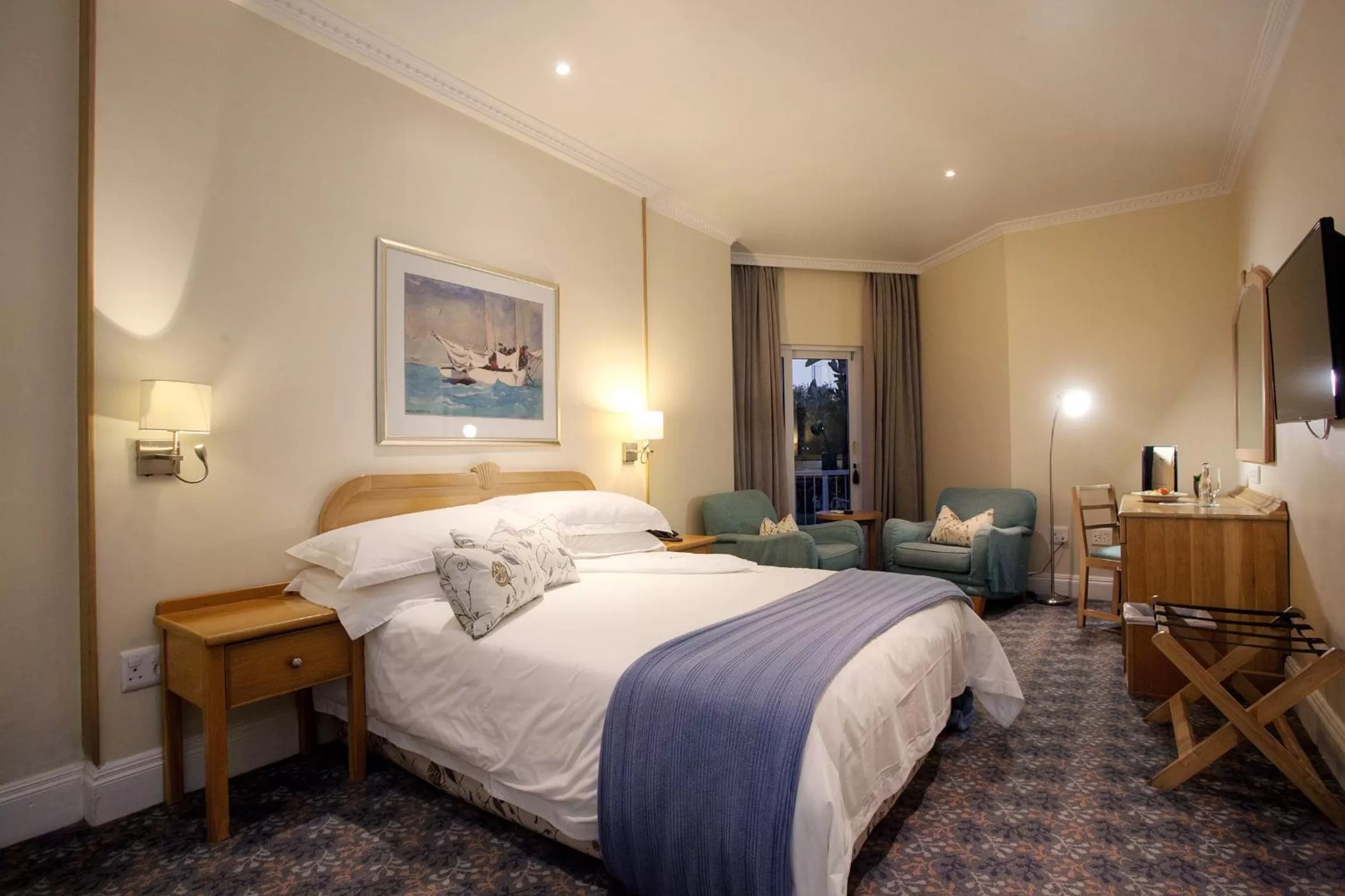 Bed in The Beach Hotel