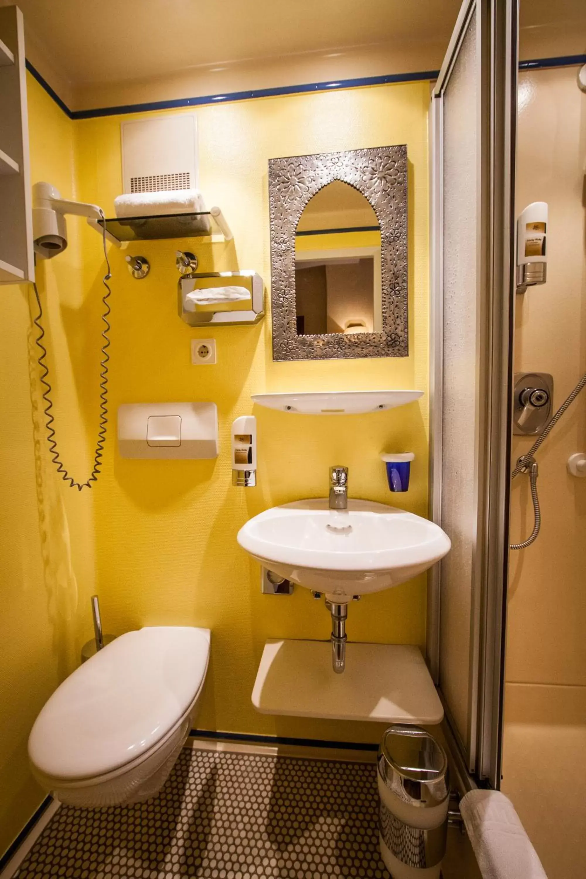 Bathroom in Hotel-Restaurant Hackteufel