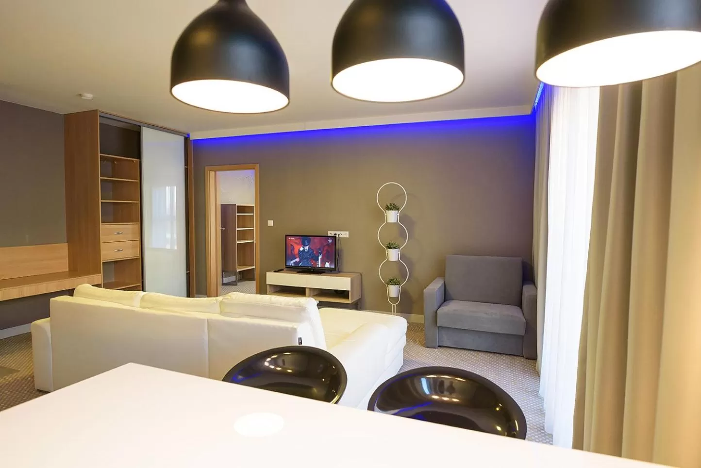 Living room, Bed in Invite