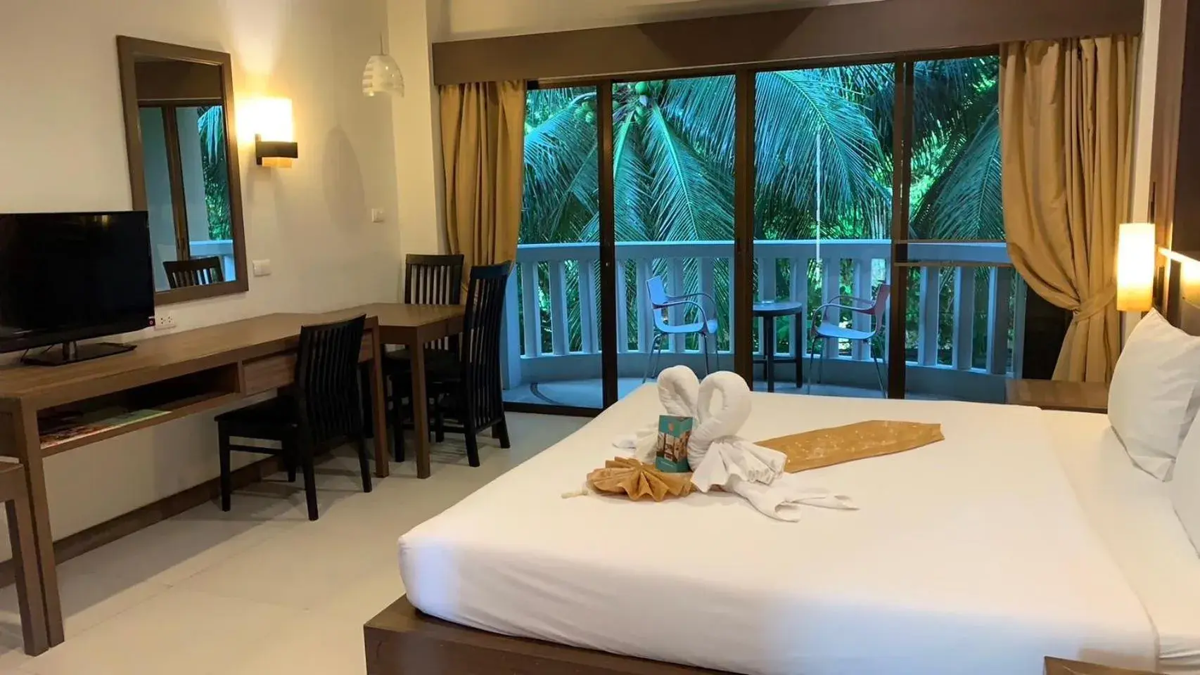 Bed in Ratana Hill Patong Bed in Ratana Hill Patong