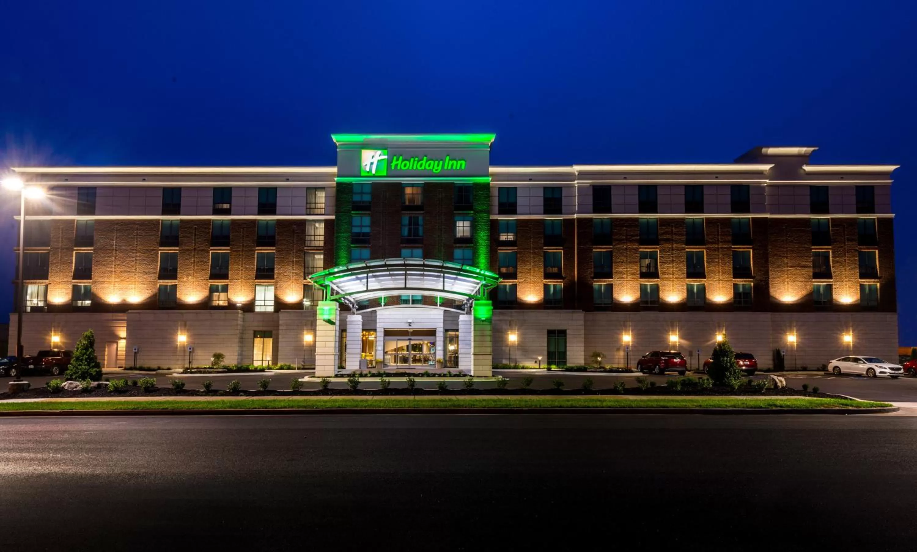 Property building in Holiday Inn Paducah Riverfront by IHG