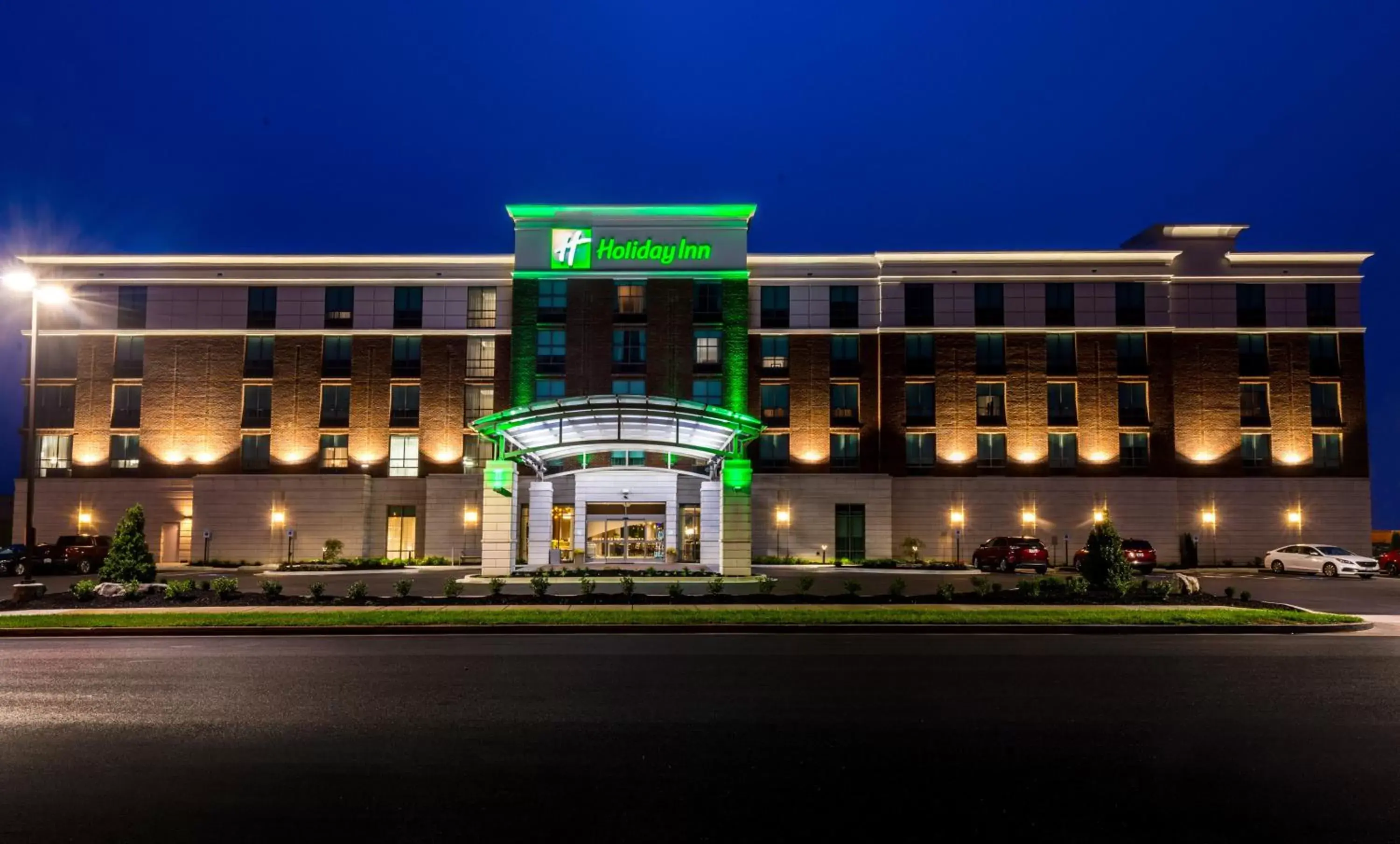 Property Building in Holiday Inn Paducah Riverfront, an IHG Hotel