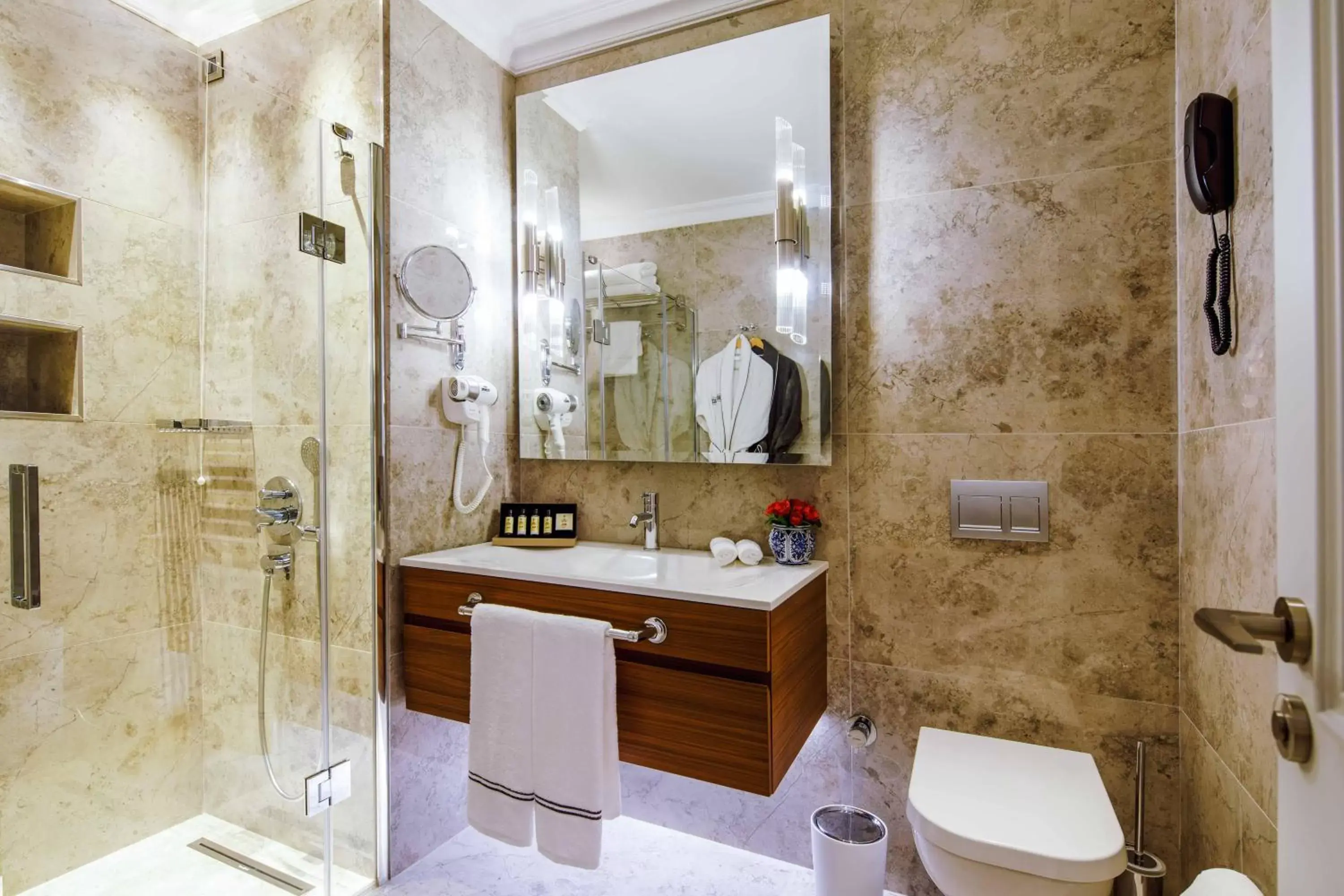 Bathroom in Amiral Palace Hotel Boutique Class