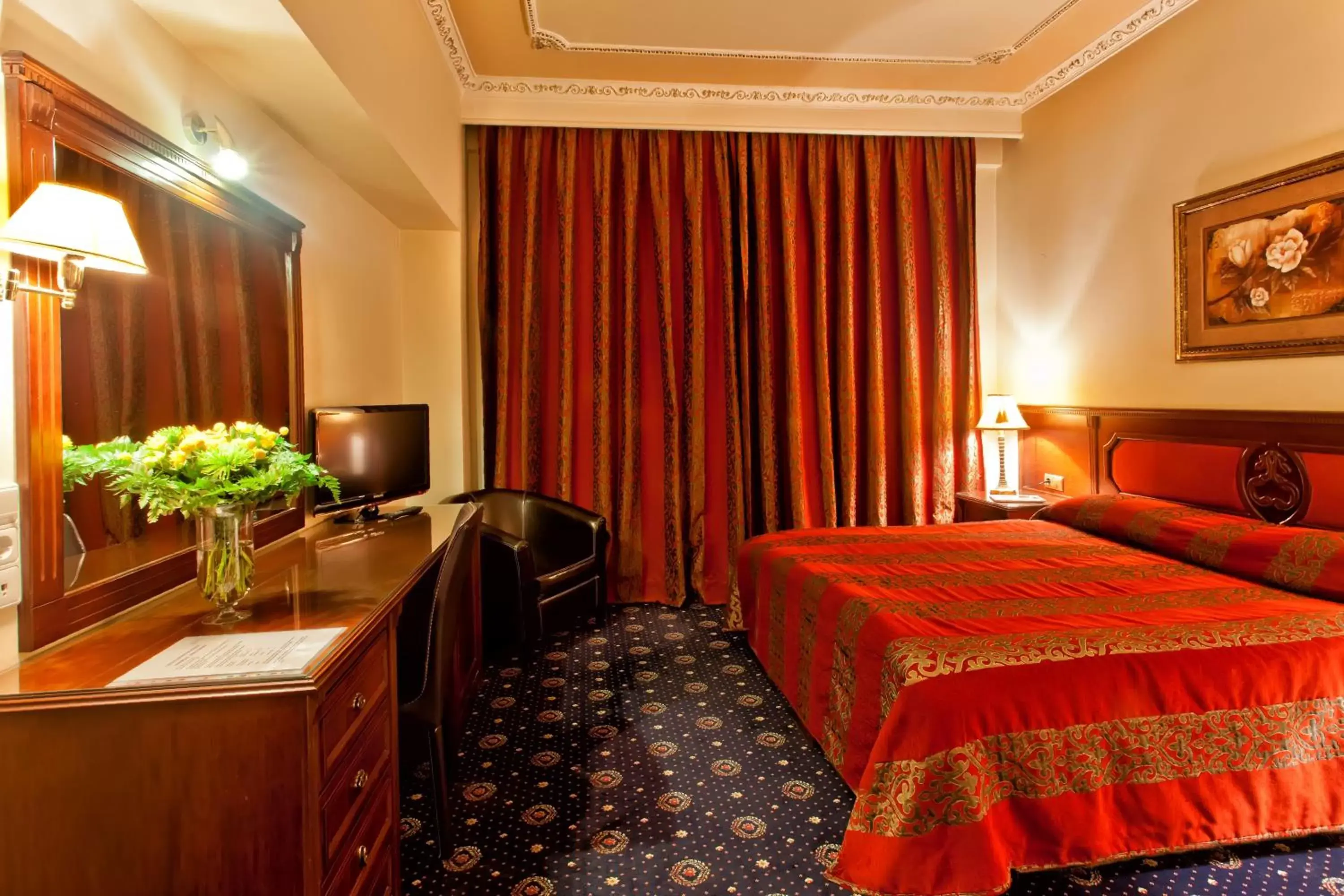 Standard Double or Twin Room in Kouros Hotel Standard Double or Twin Room in Kouros Hotel