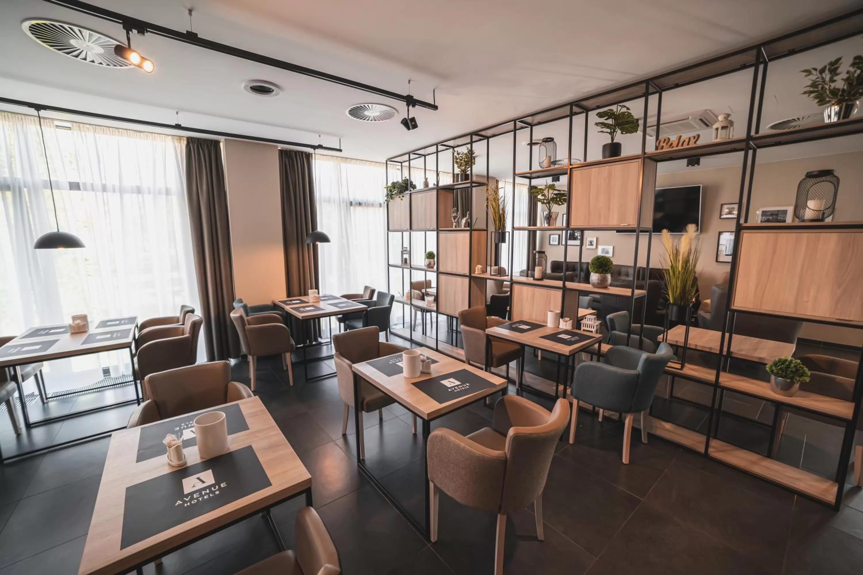 Breakfast in Avenue Pallova 28