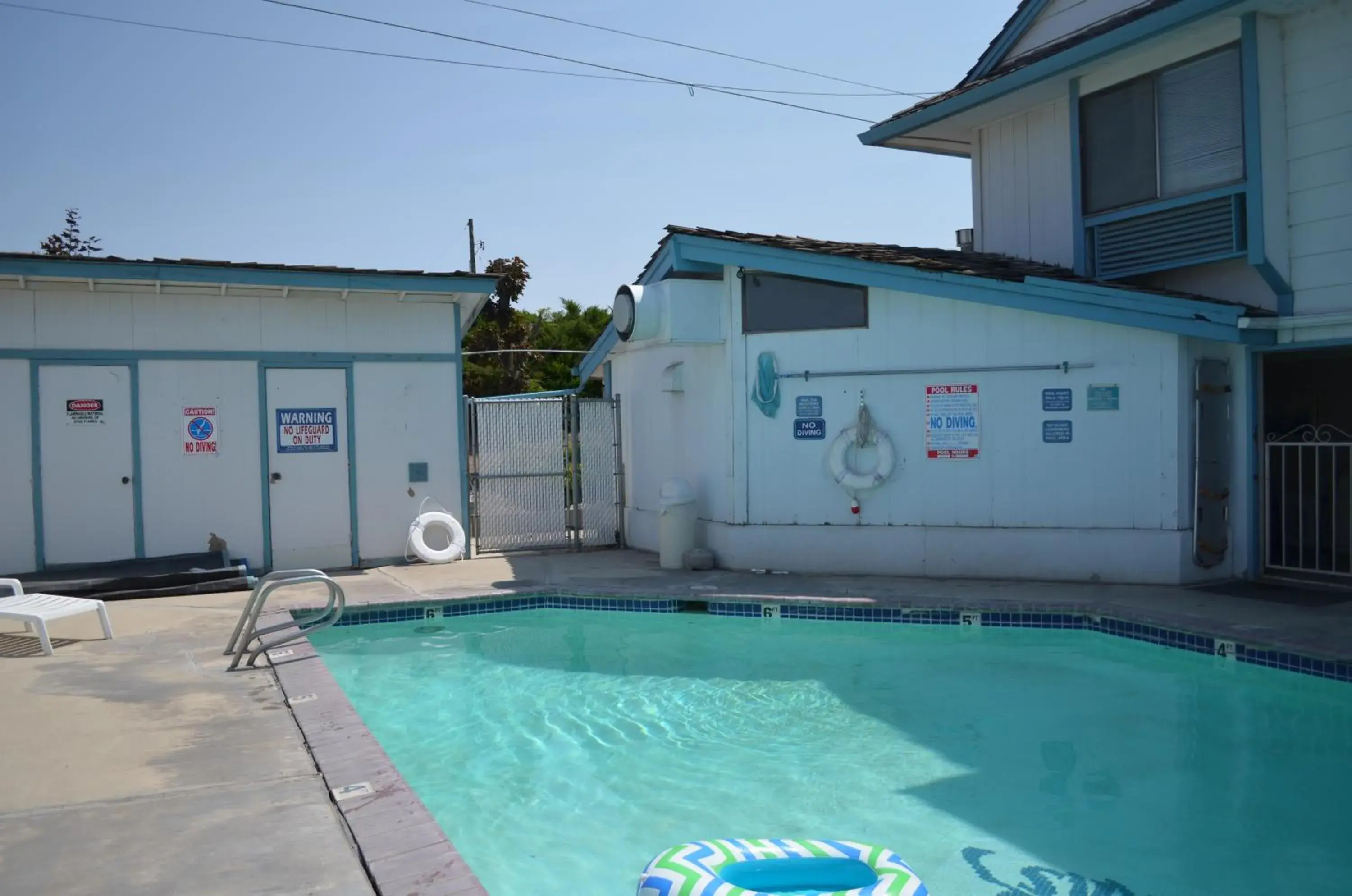 Property building, Swimming Pool in Nampa Inn & Suites