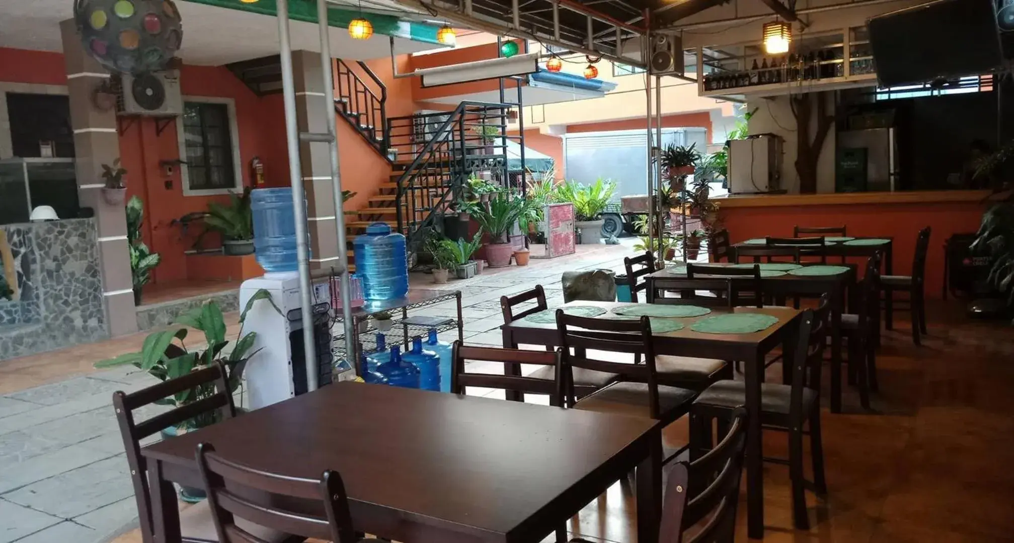 Lounge or bar, Restaurant/Places to Eat in B&J Guesthouse Tagbilaran