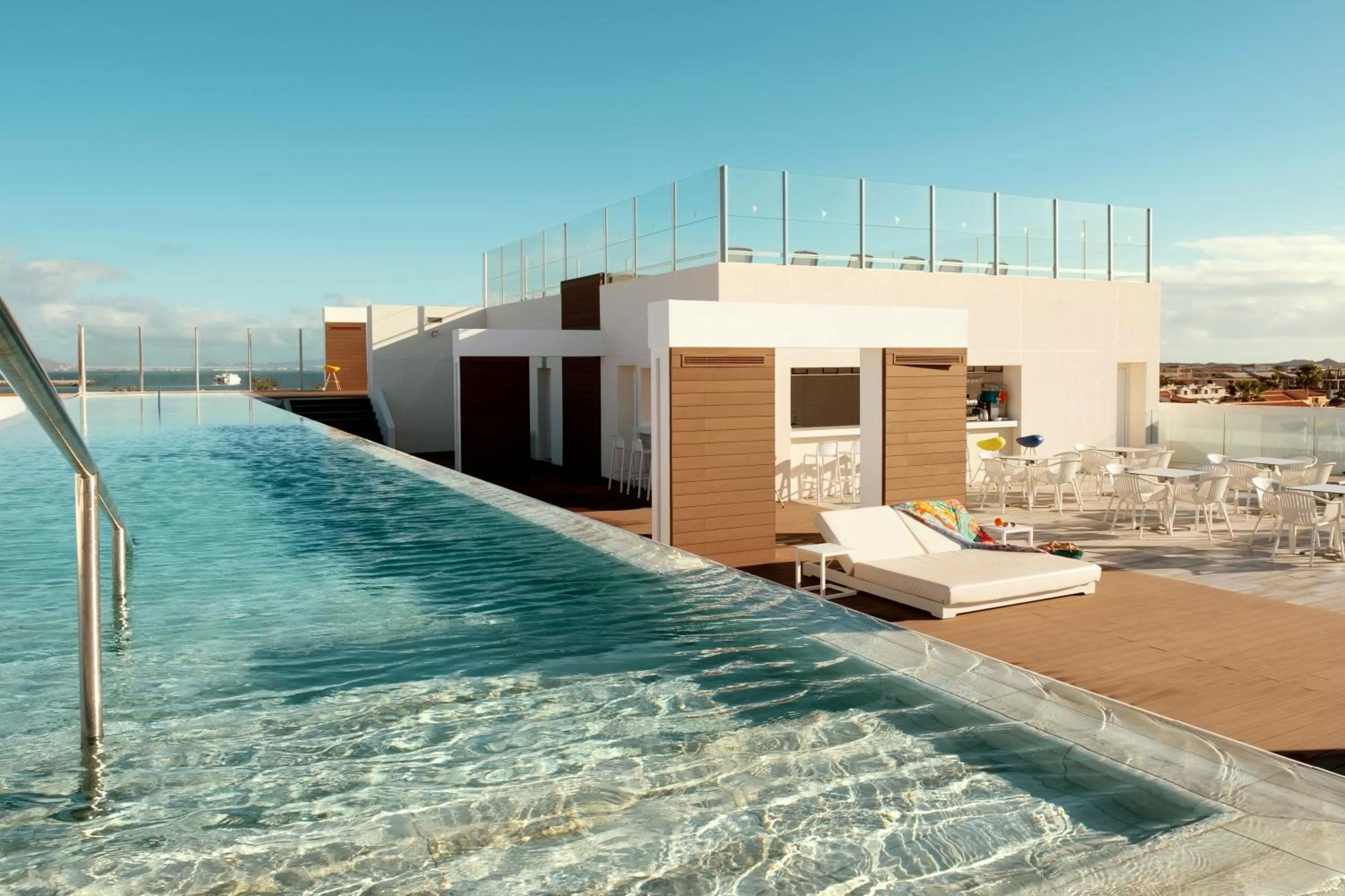 Swimming pool in Playa Park Zensation