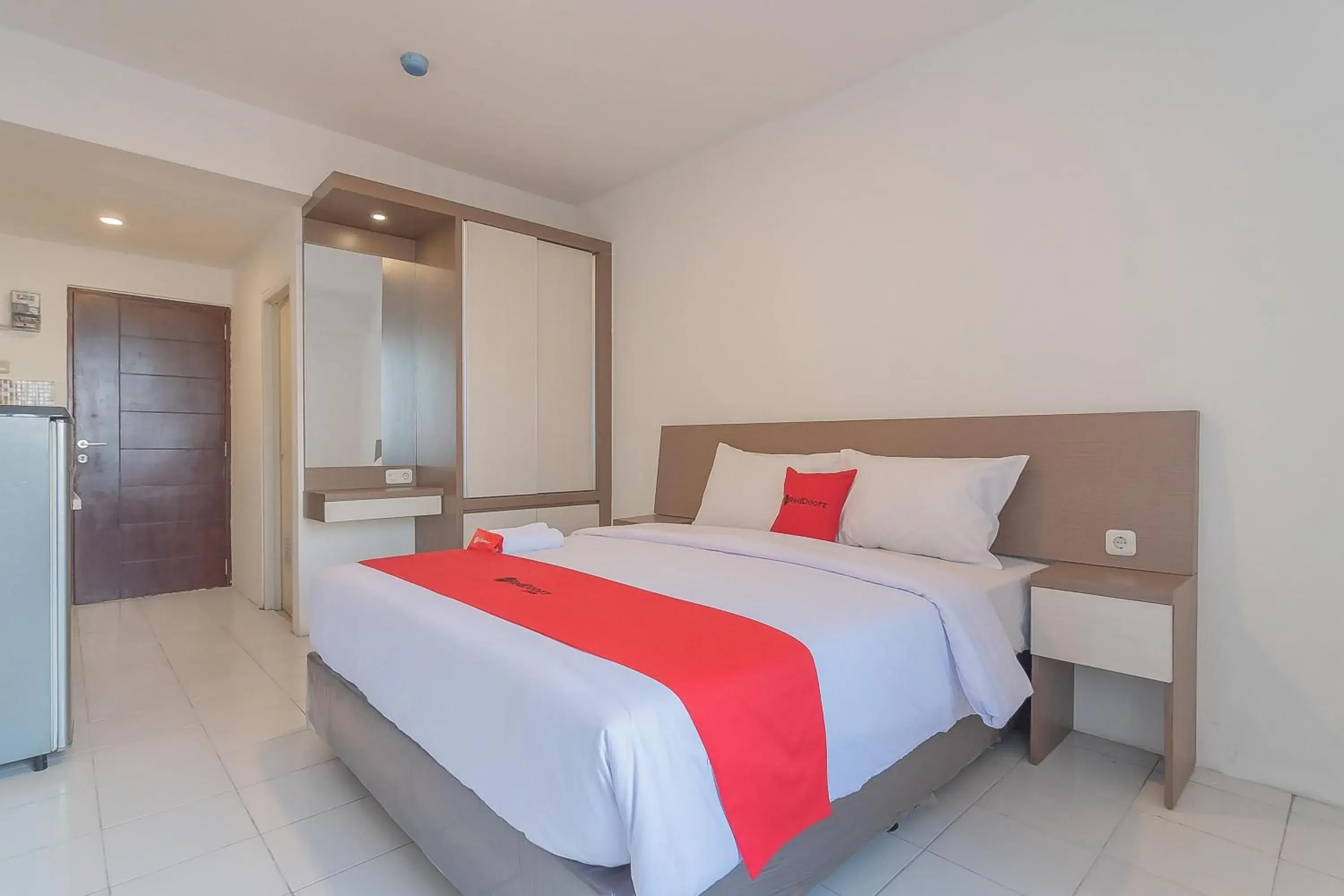 Bed in RedDoorz Apartment @ Emerald Towers Bandung