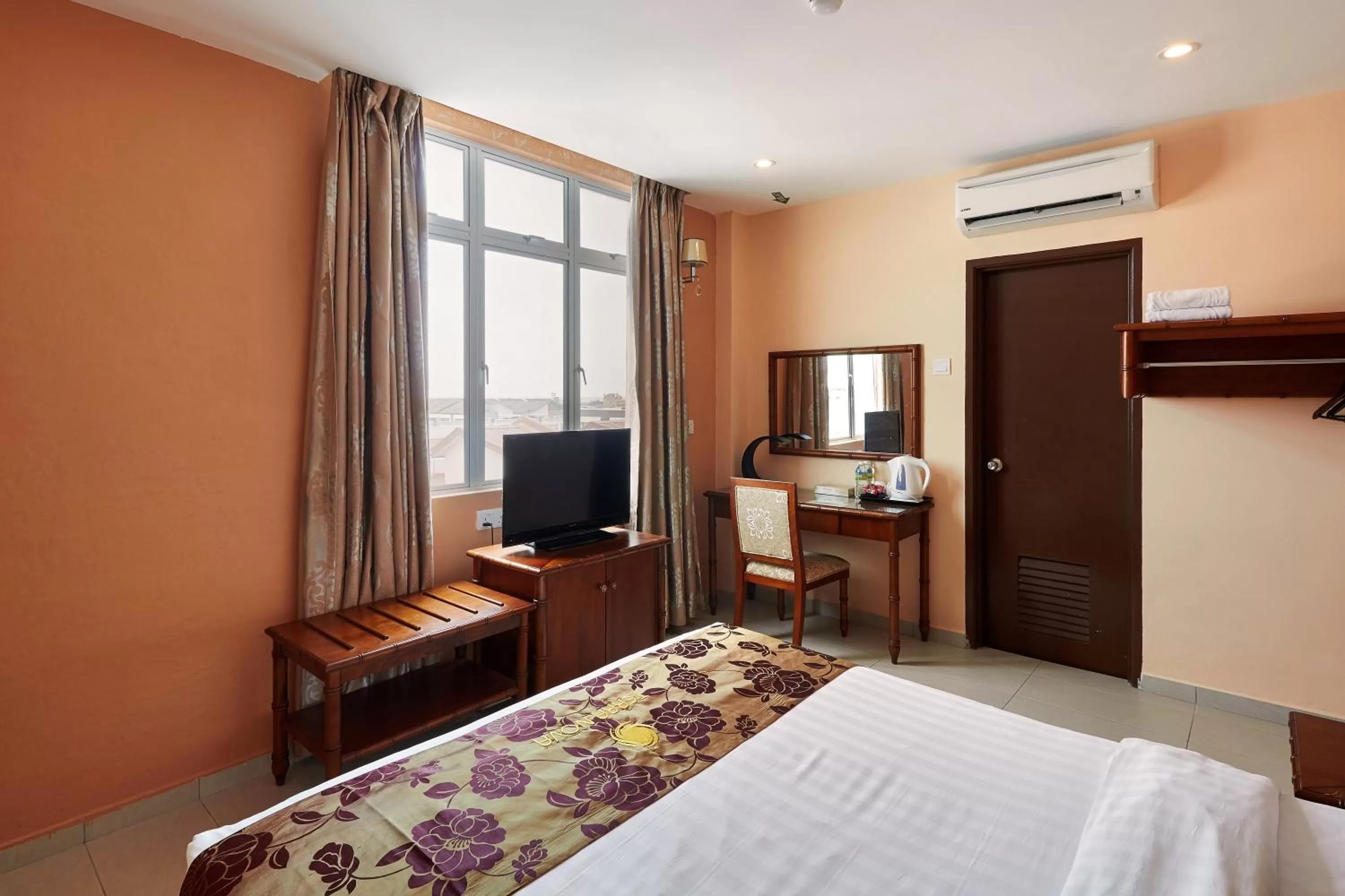 Bedroom, Bed in Terra Nova Hotel