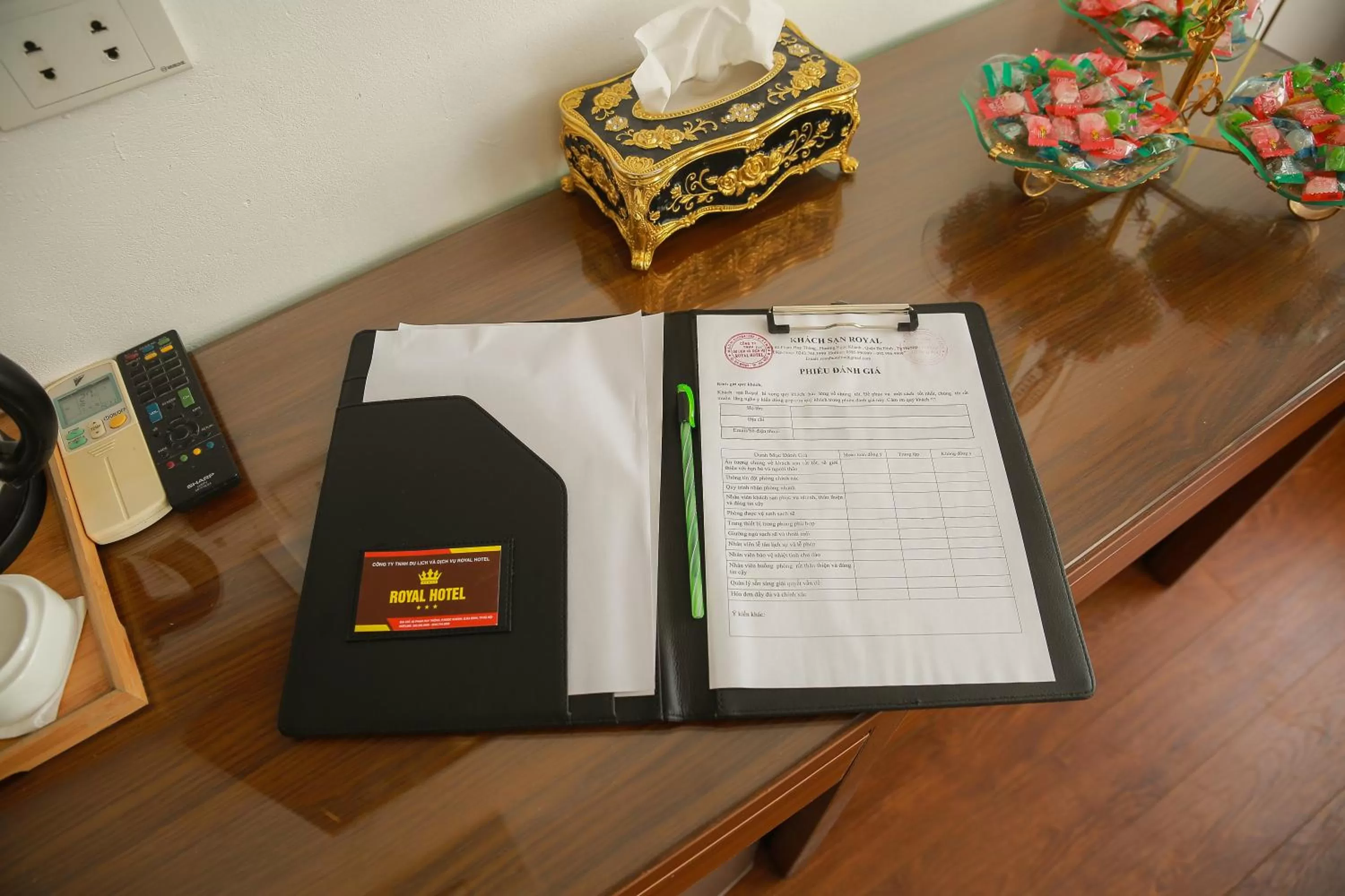 Logo/Certificate/Sign in Royal Hotel