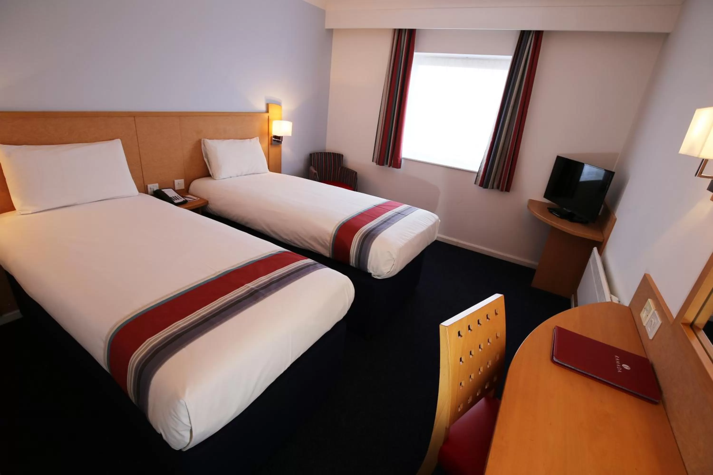 Bedroom, Bed in Ramada Wakefield