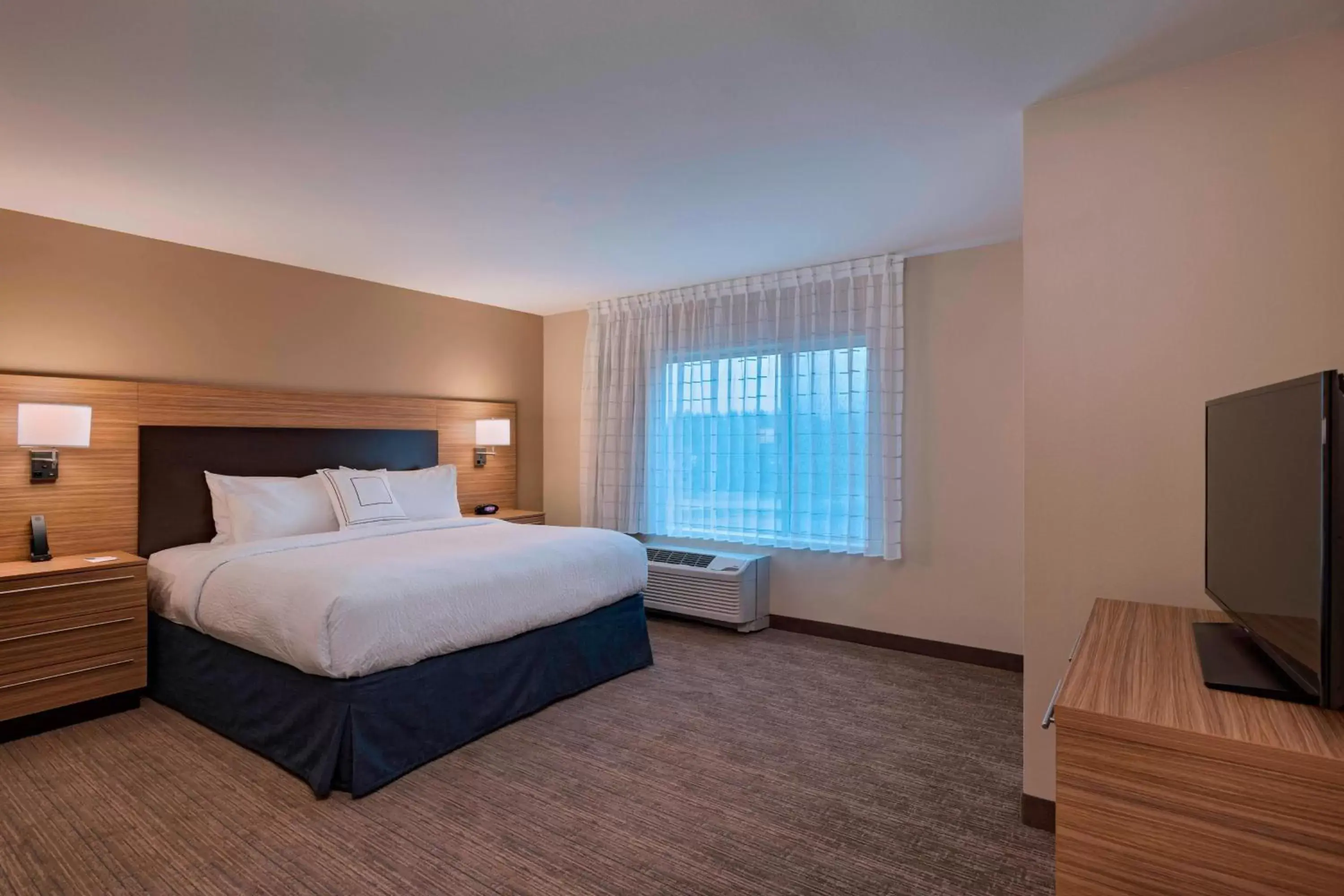 Bedroom, Bed in TownePlace Suites by Marriott Tacoma Lakewood