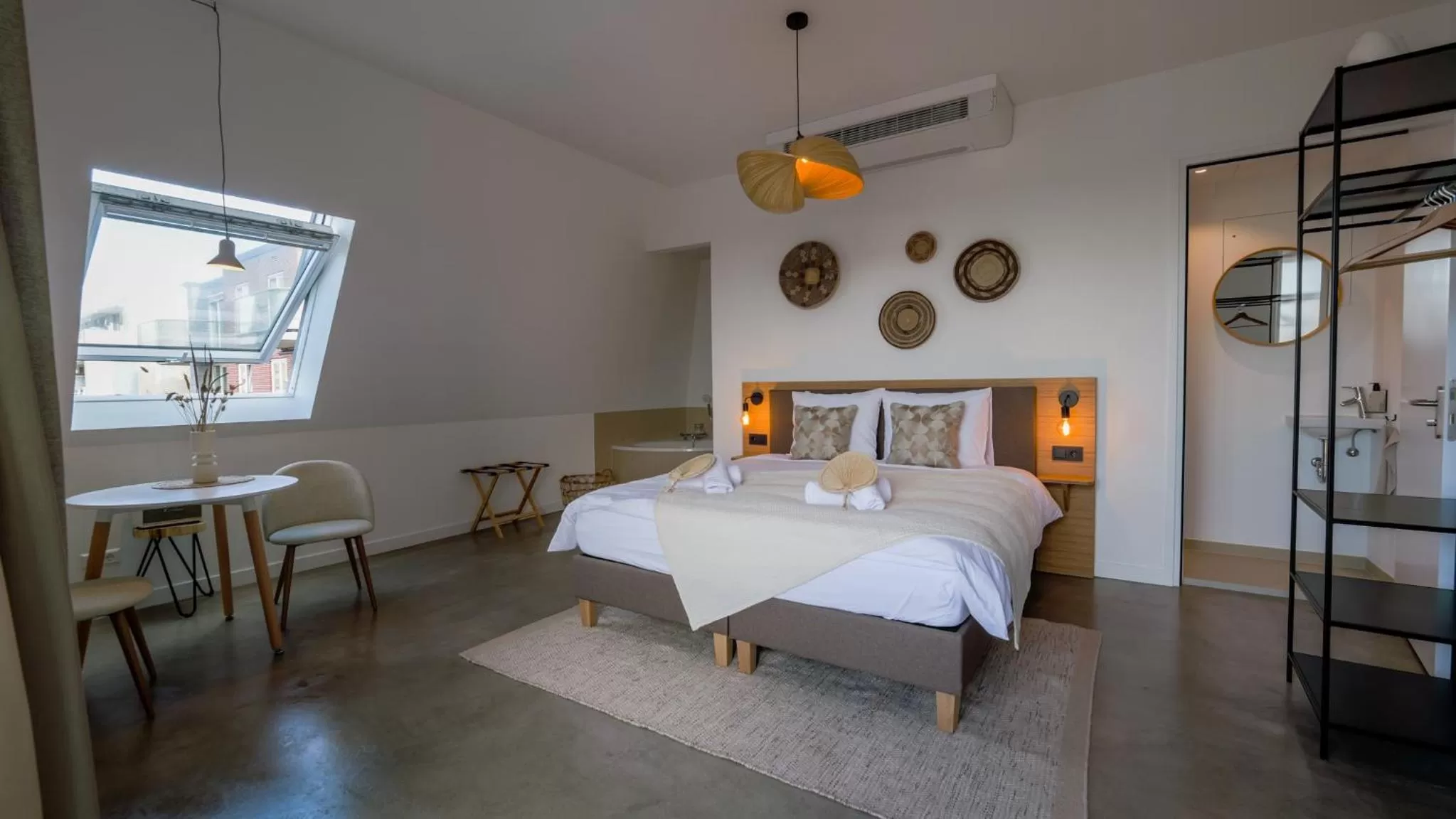 Bedroom, Bed in Hotel Paradis Zandvoort