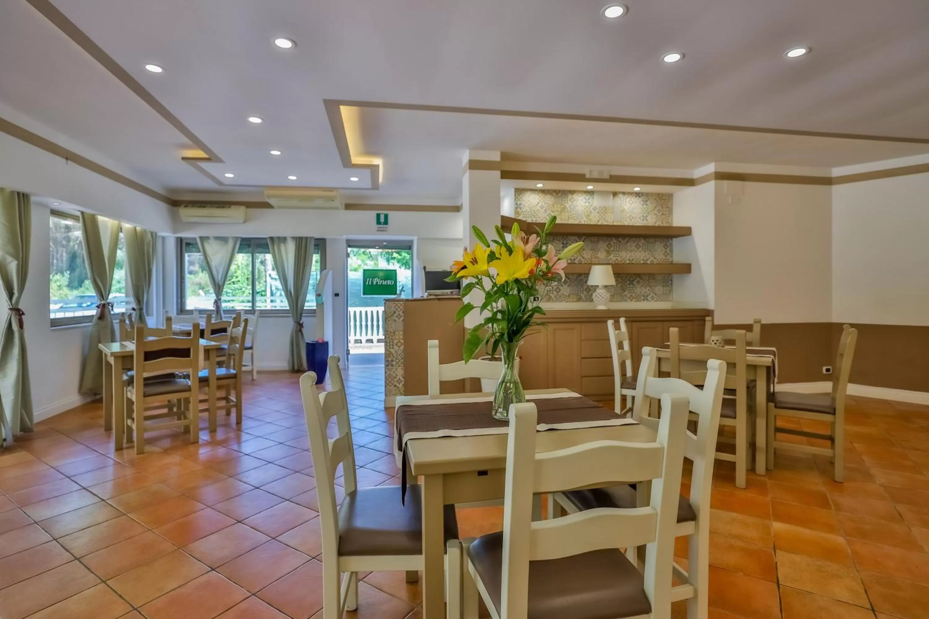 Restaurant/places to eat in Il Pineto Paestum Food & Rooms