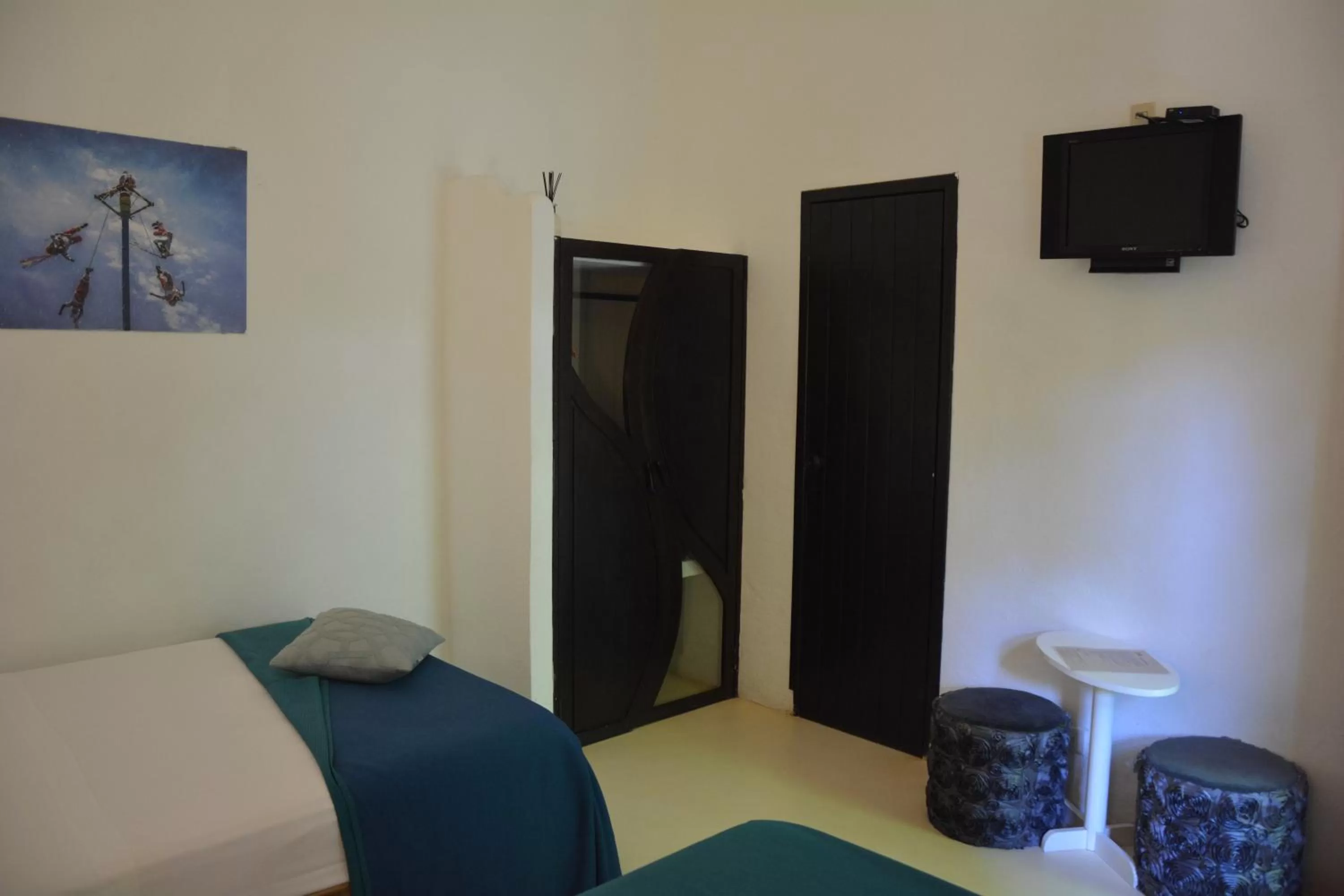 Photo of the whole room, Bed in Kinbe Hotel Boutique