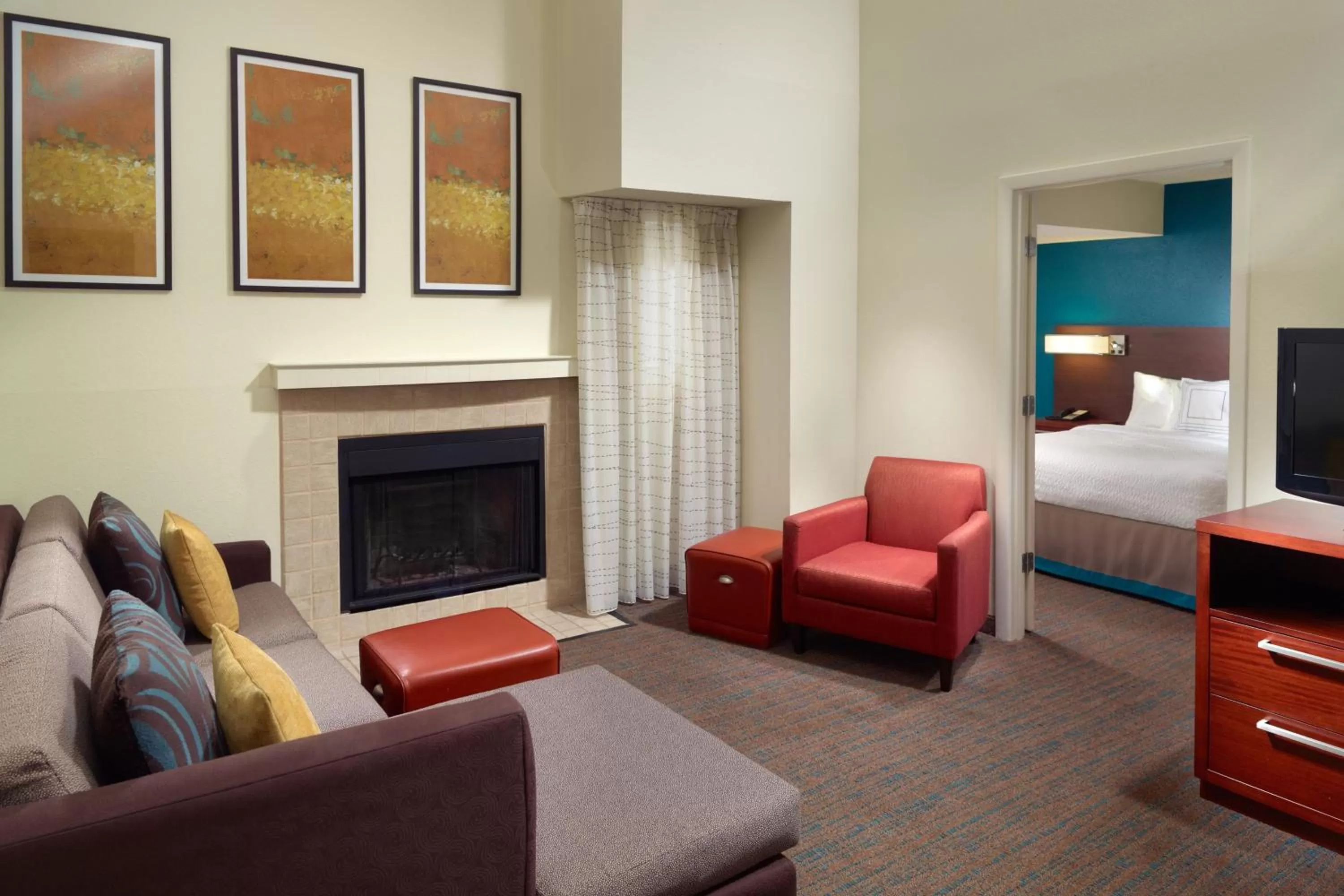 Living room, Bed in Residence Inn by Marriott Nashville Airport