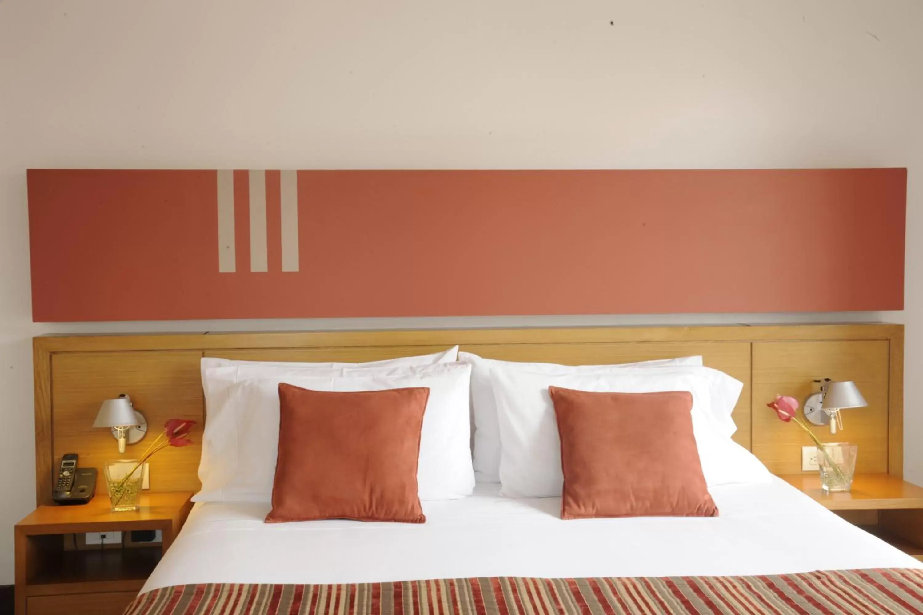 Bedroom, Bed in Hotel bh La Quinta