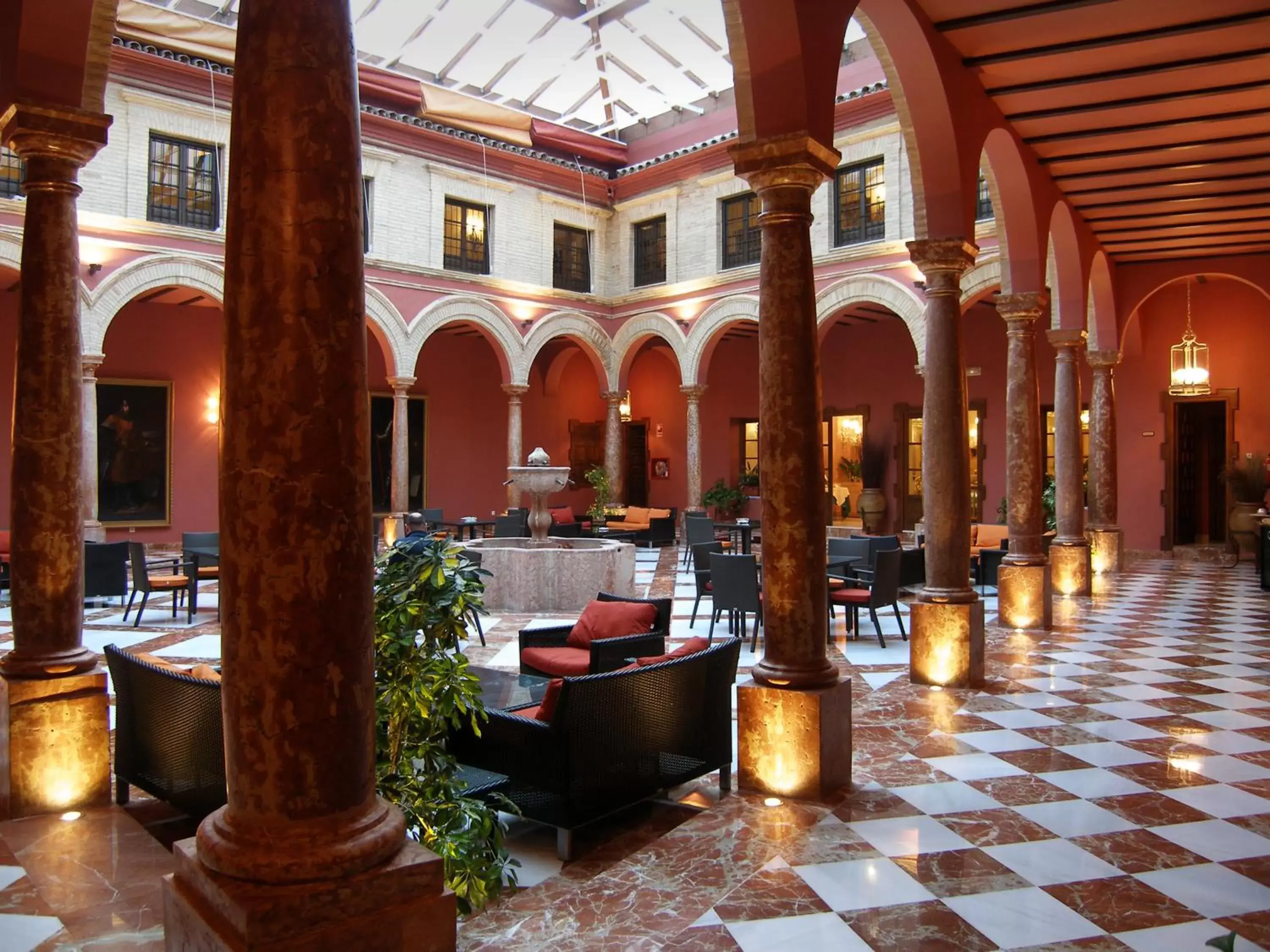 Patio in Hotel Santo Domingo Lucena