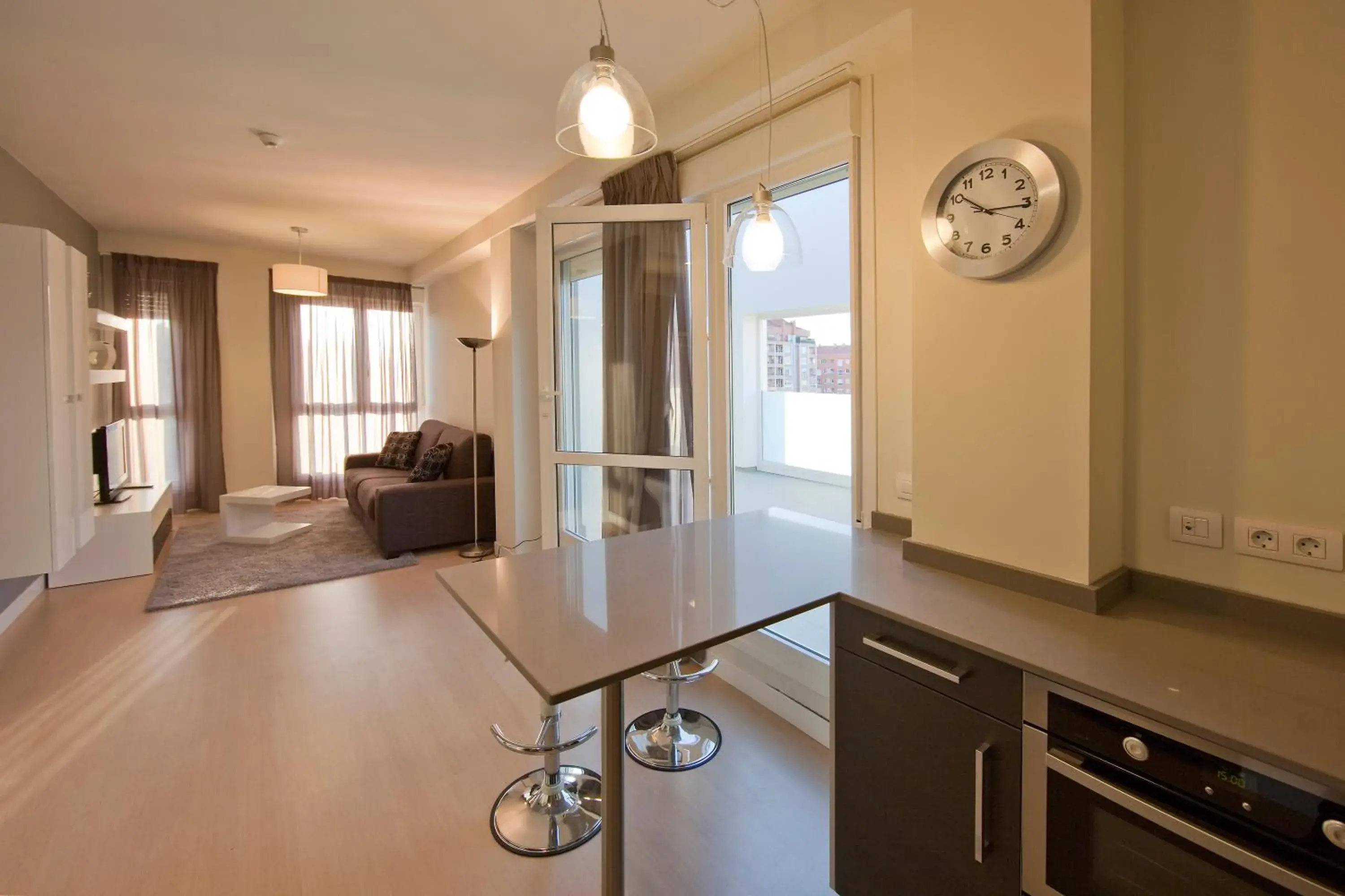 Dining area, TV/Entertainment Center in Irenaz Vitoria Apartamentos