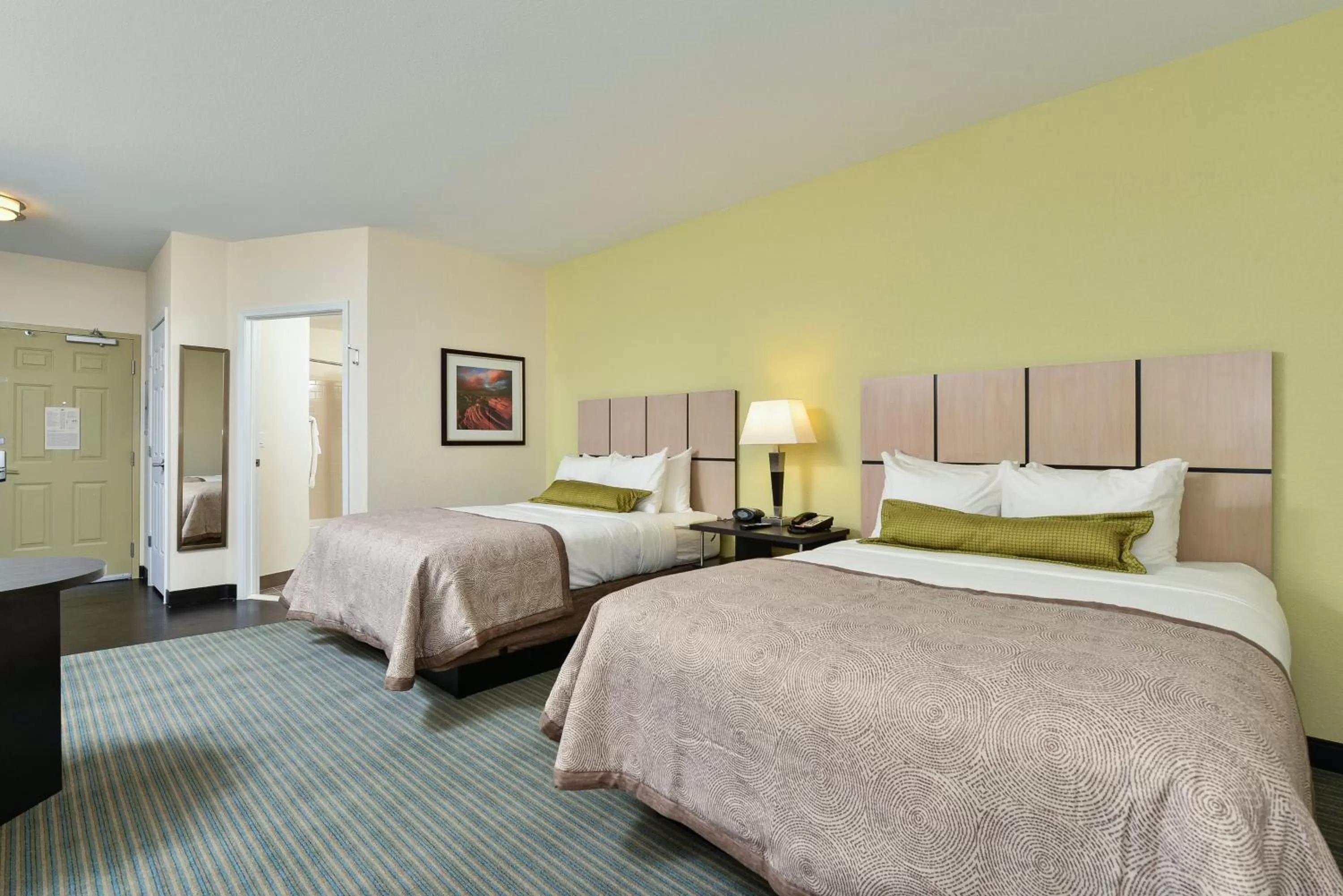 Photo of the whole room, Bed in Candlewood Suites Monahans by IHG