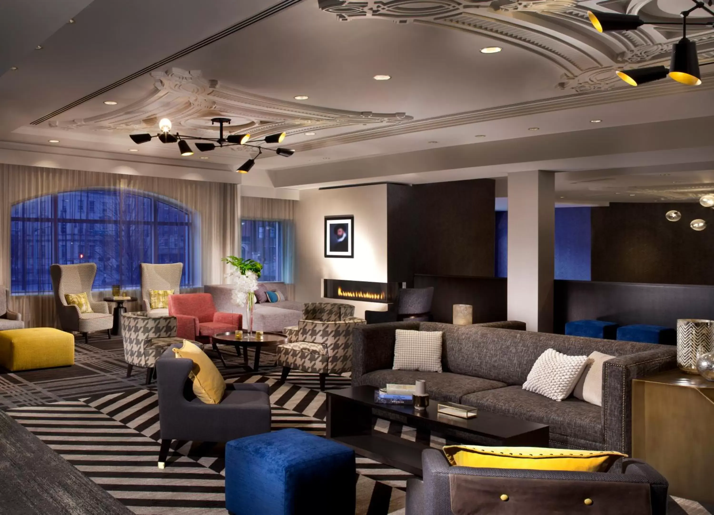 Communal lounge/ TV room in Hotel Commonwealth