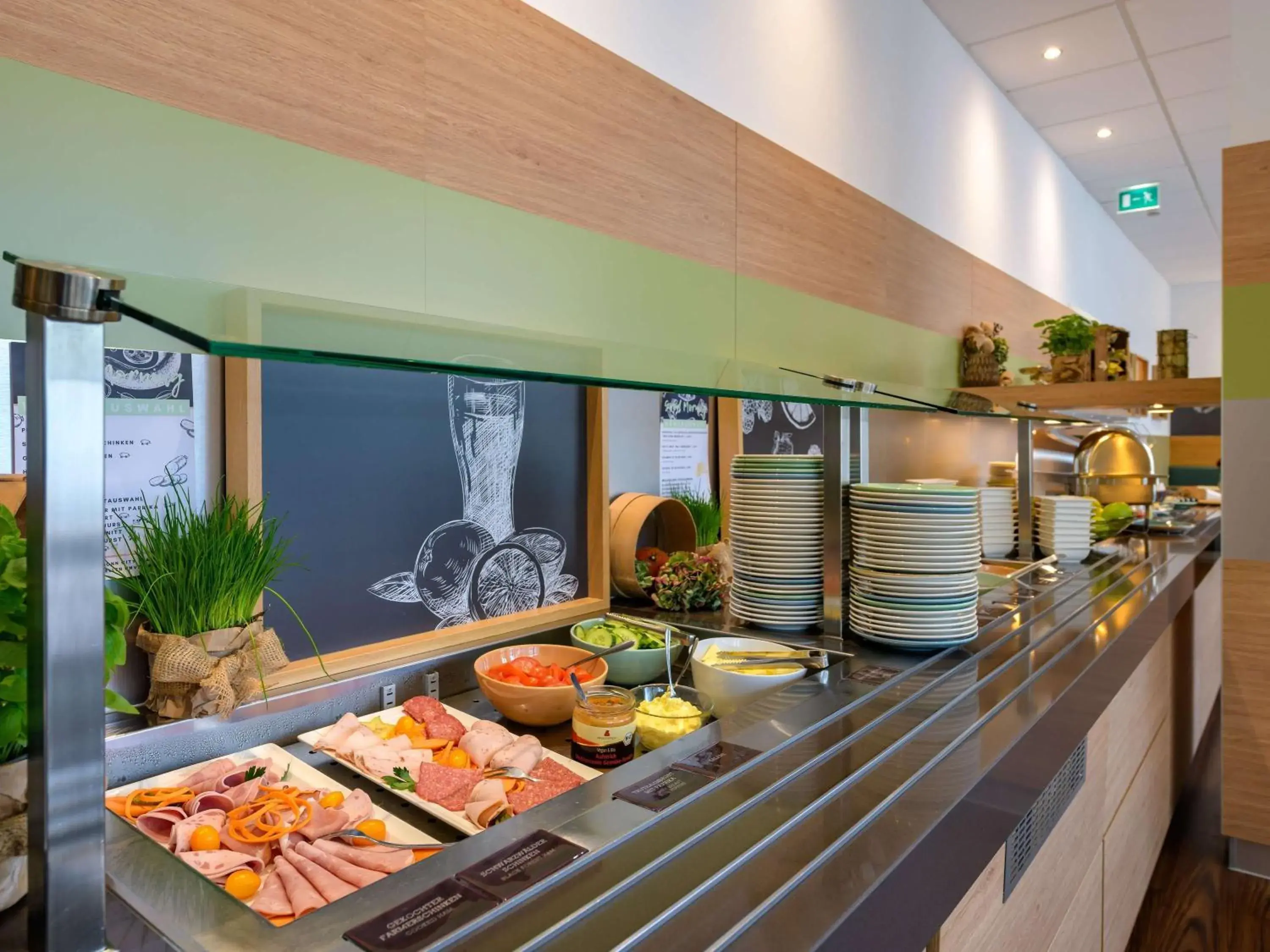 Restaurant/places to eat, Food in ibis Heilbronn City