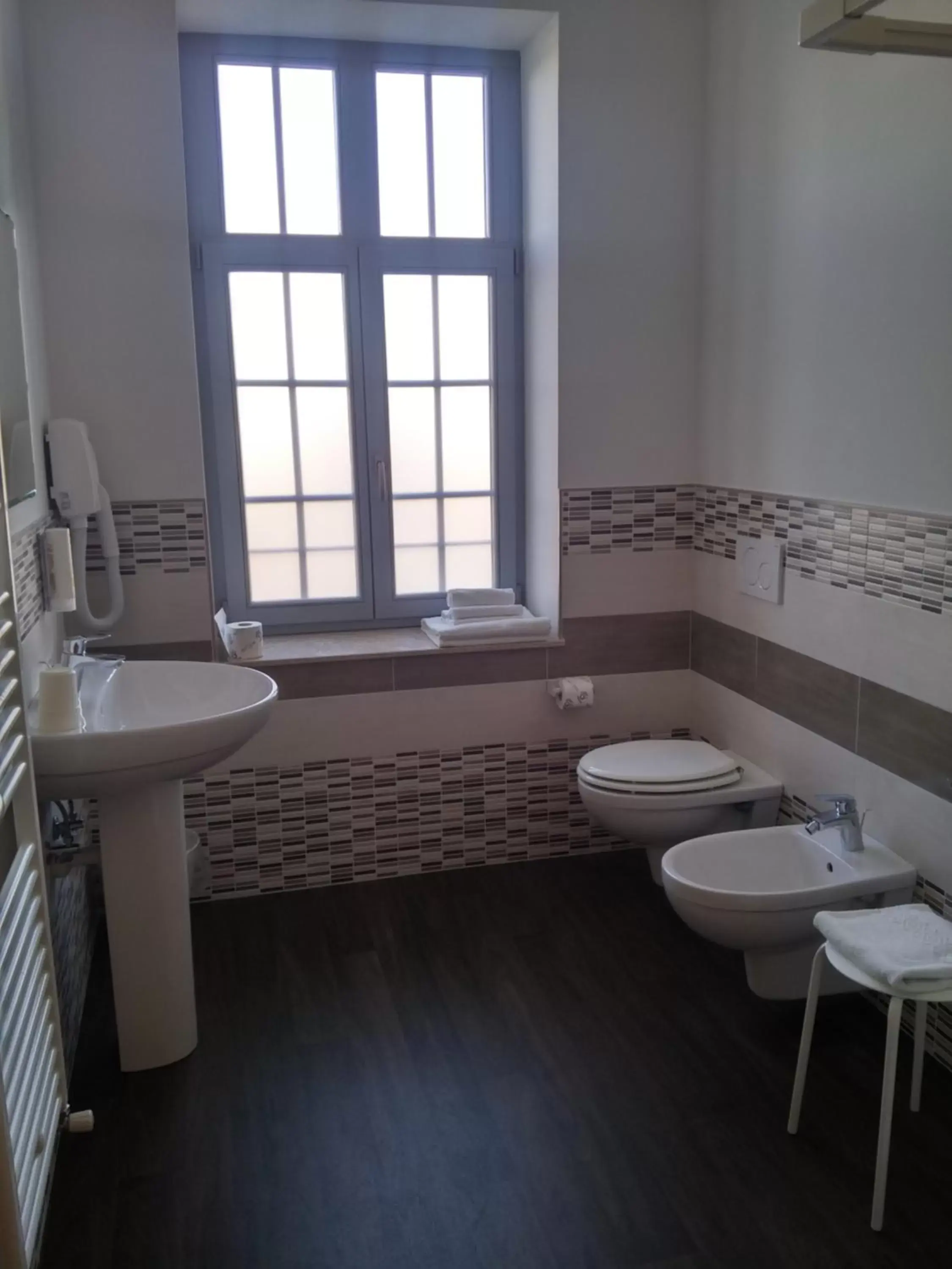 Toilet, Bathroom in Nuovo Albergo Operai