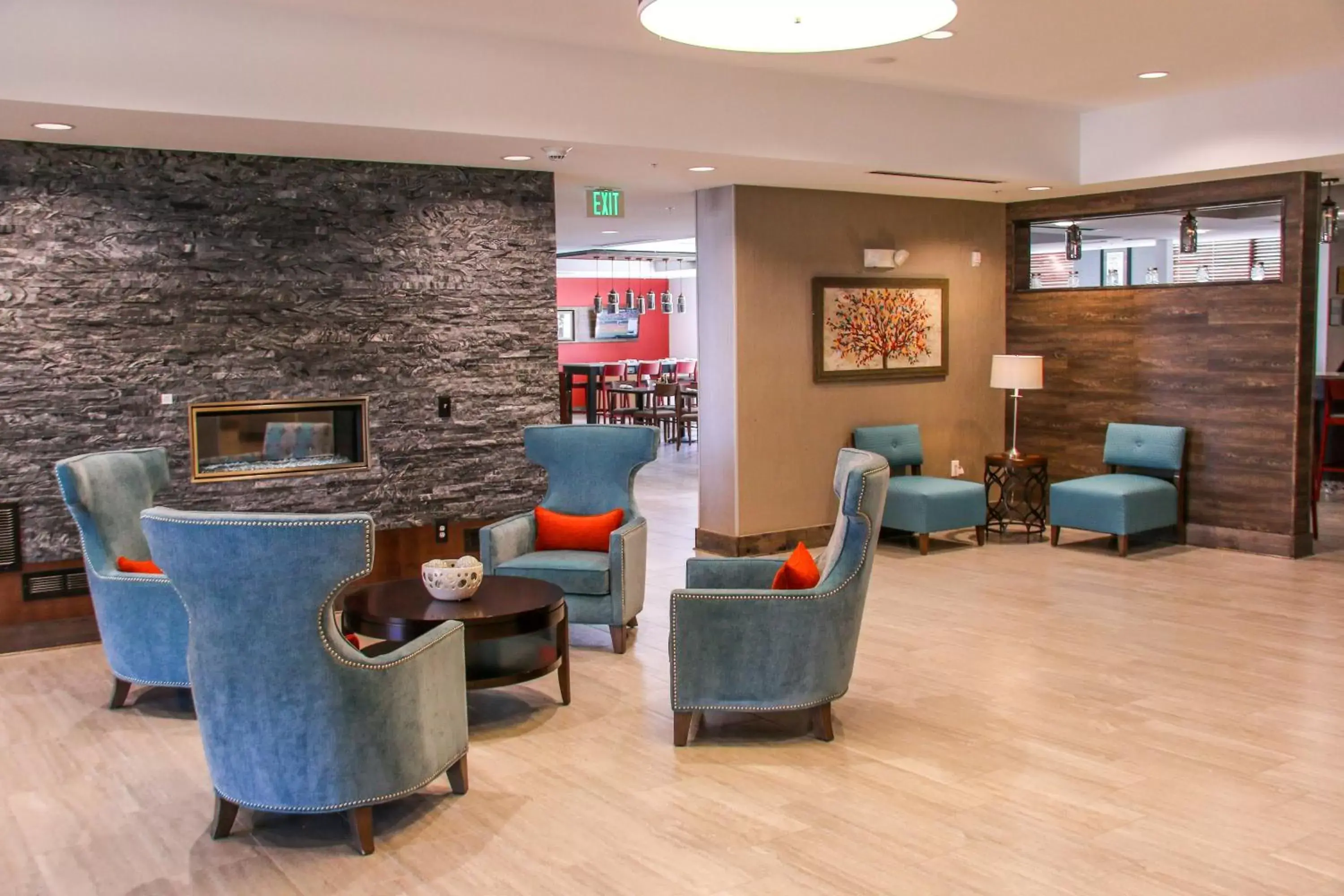 Lobby or reception, Lounge/Bar in Holiday Inn Hotel & Suites Denver Tech Center-Centennial, an IHG Hotel