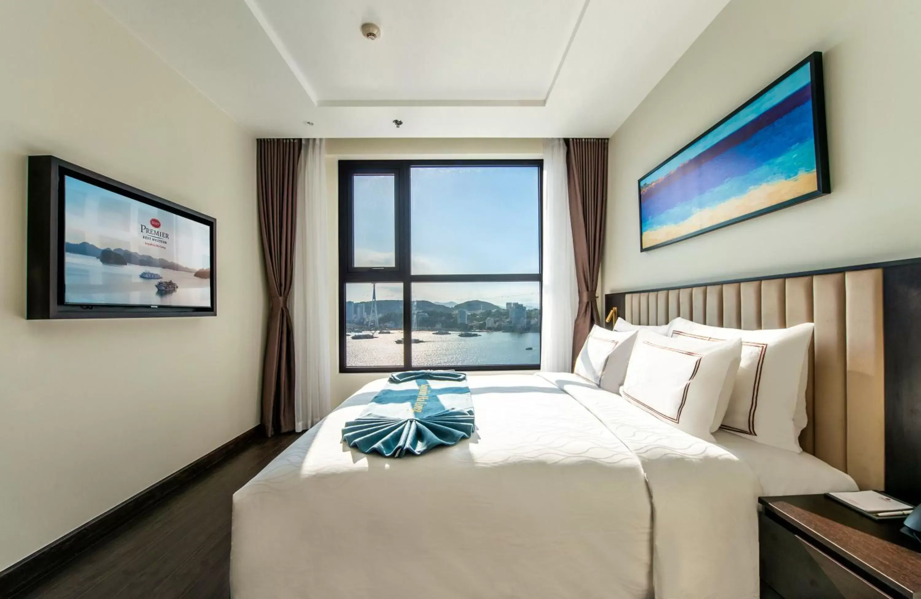 Sea view in Best Western Premier Sapphire Ha Long