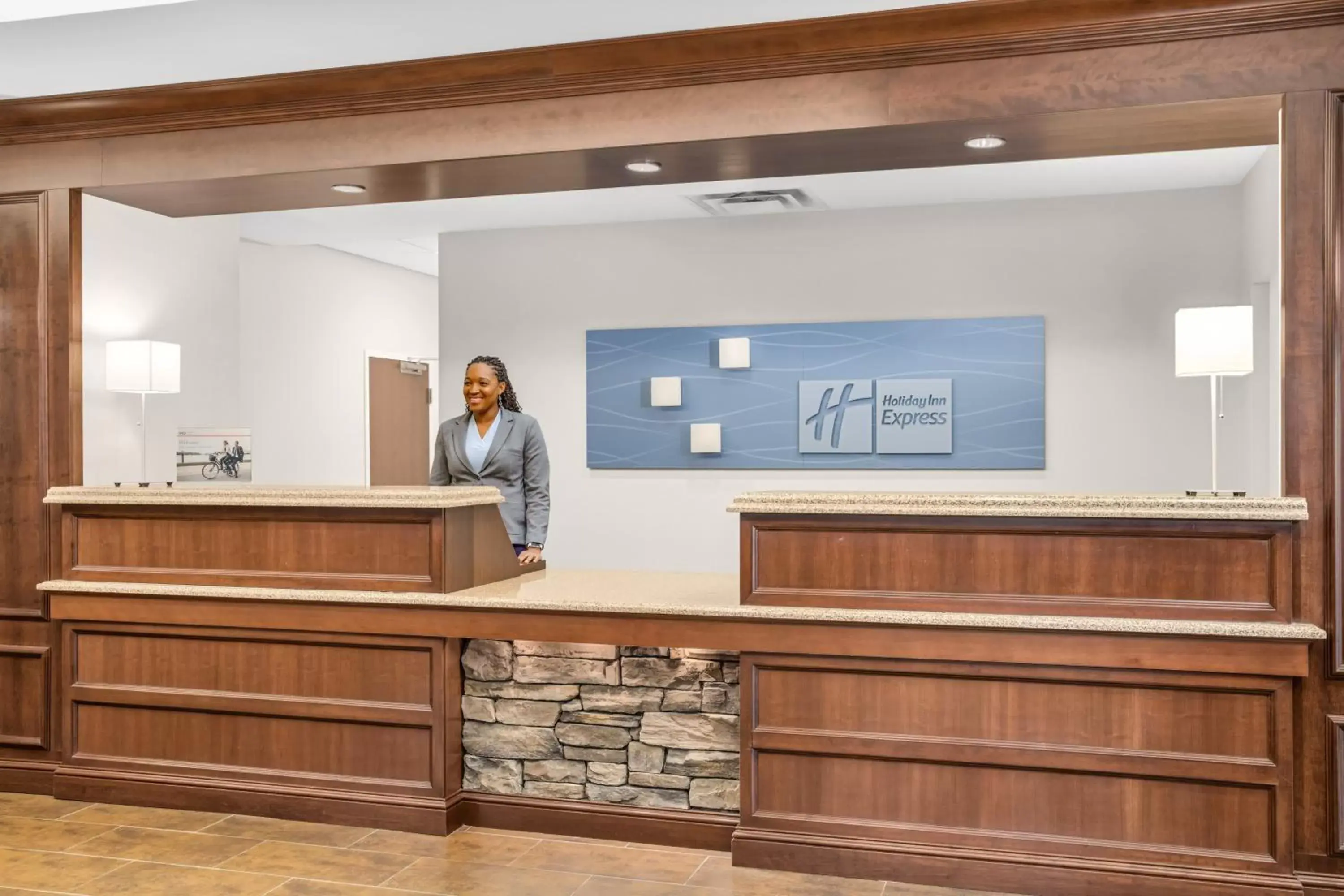 Property building, Lobby/Reception in Holiday Inn Express & Suites Wilmington-Newark, an IHG Hotel