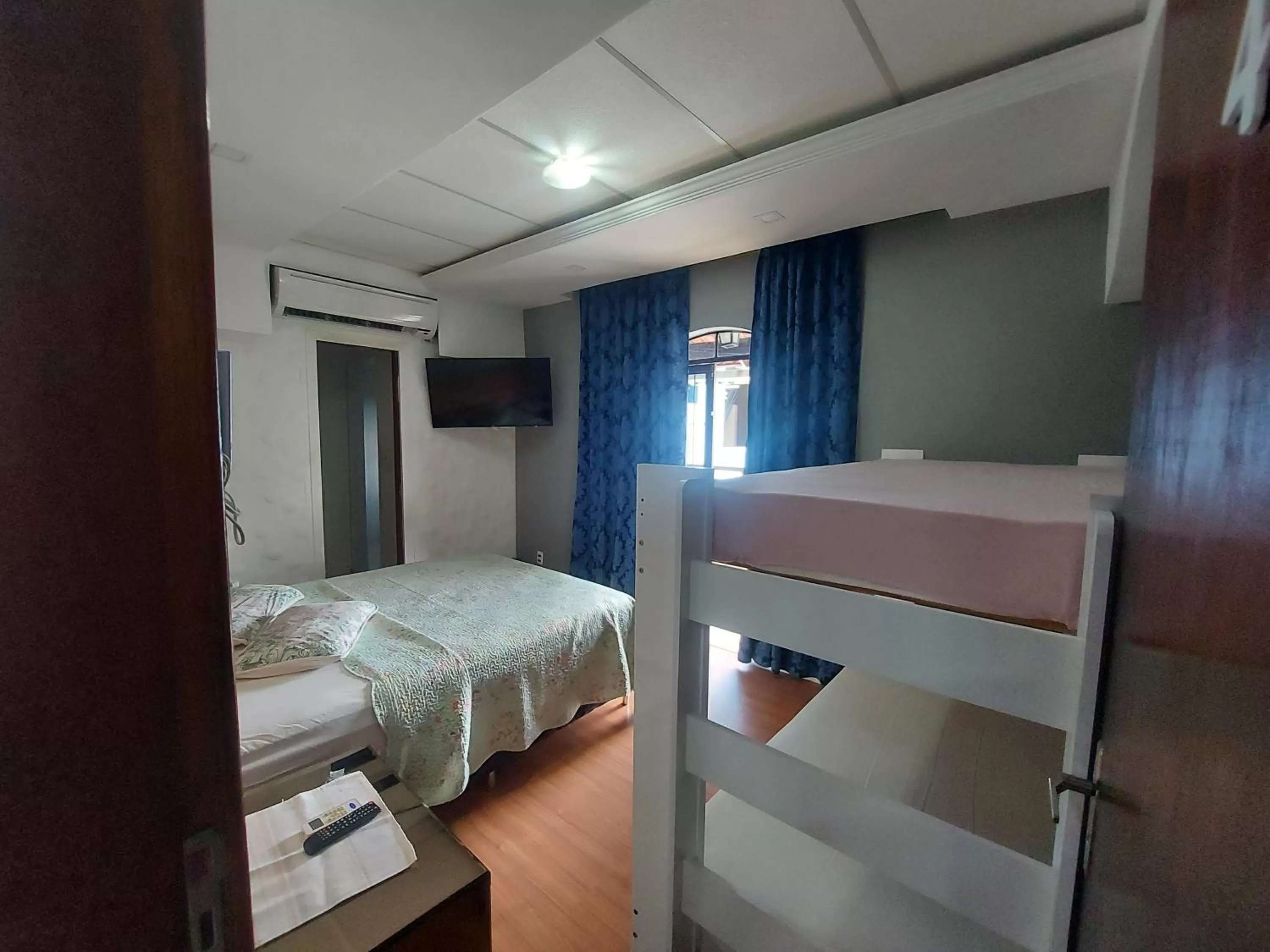 Photo of the whole room, Bed in Pousada Casa Familia