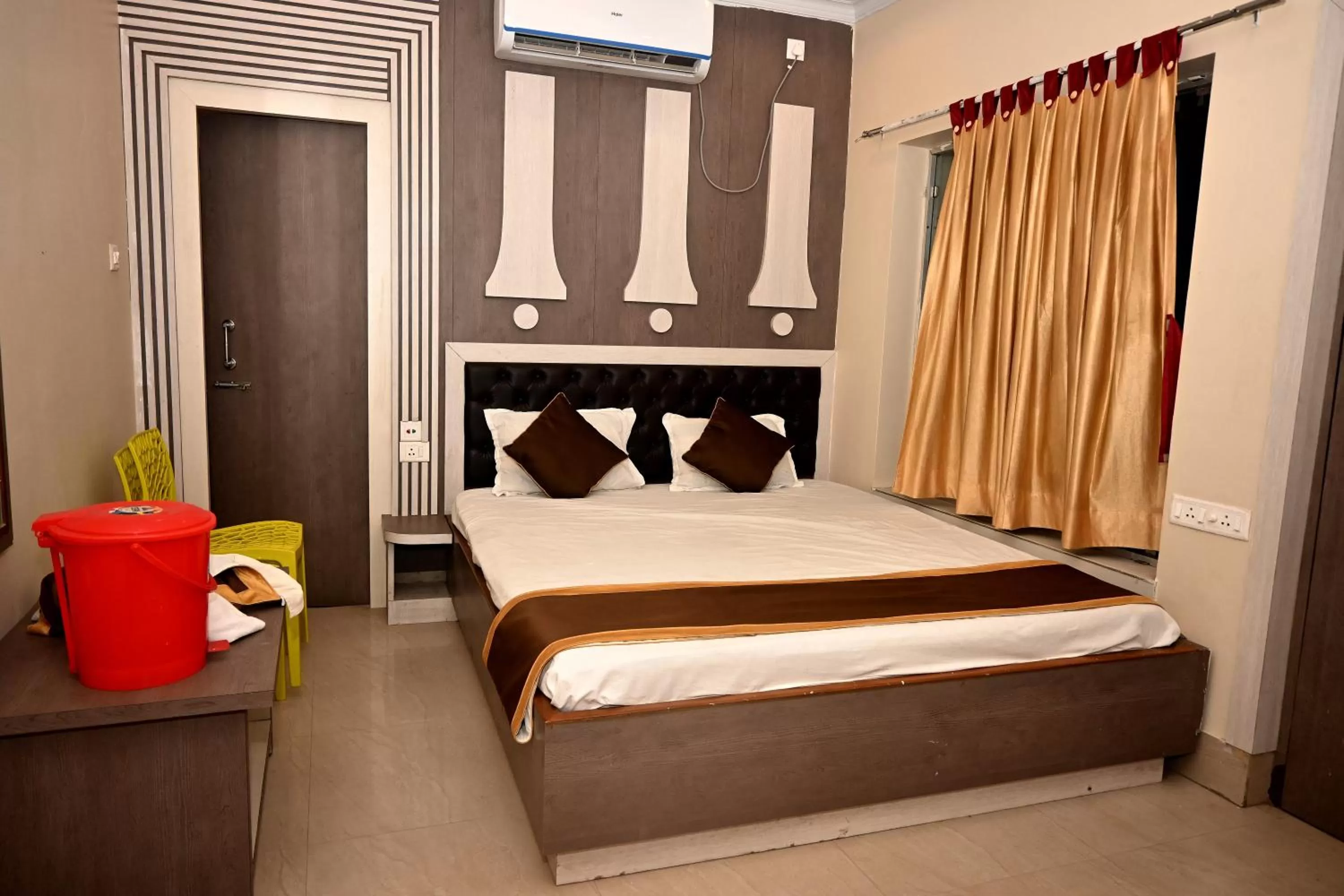 Bed in Royal Sea View