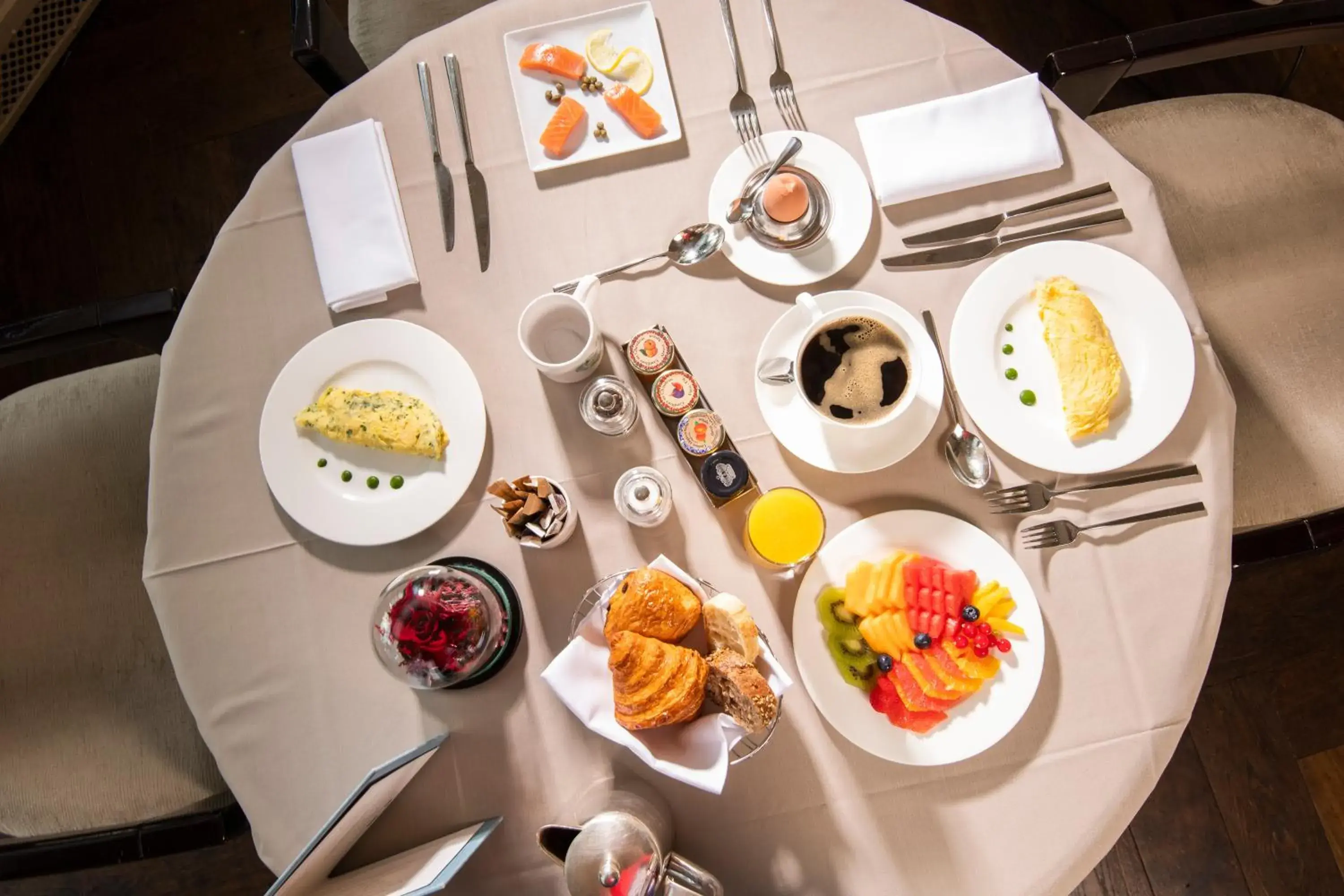 Breakfast in Hotel Des Trois Couronnes & Spa - The Leading Hotels of the World