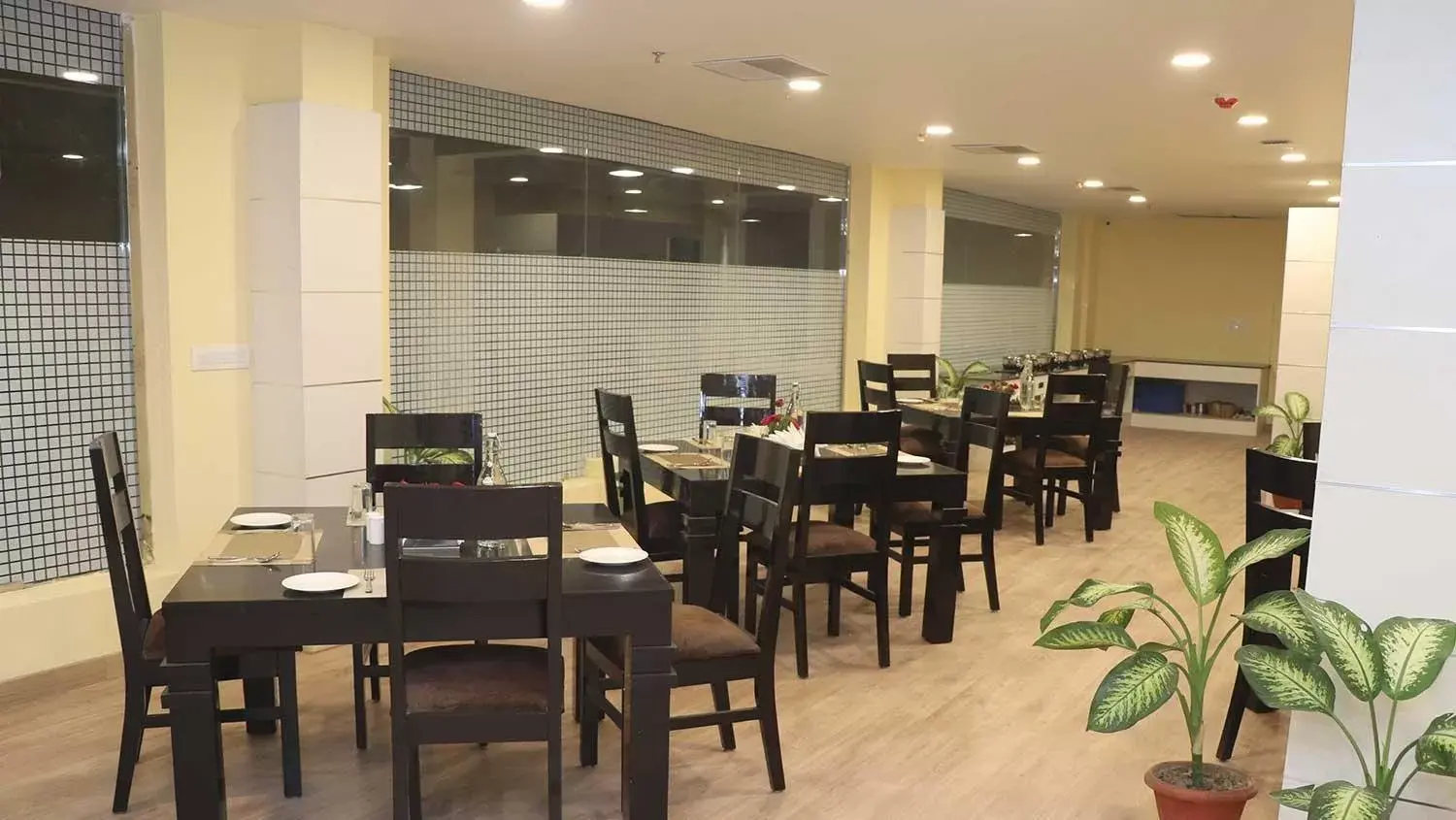 Restaurant/places to eat in Click Hotel Transport Nagar Restaurant/places to eat in Click Hotel Transport Nagar