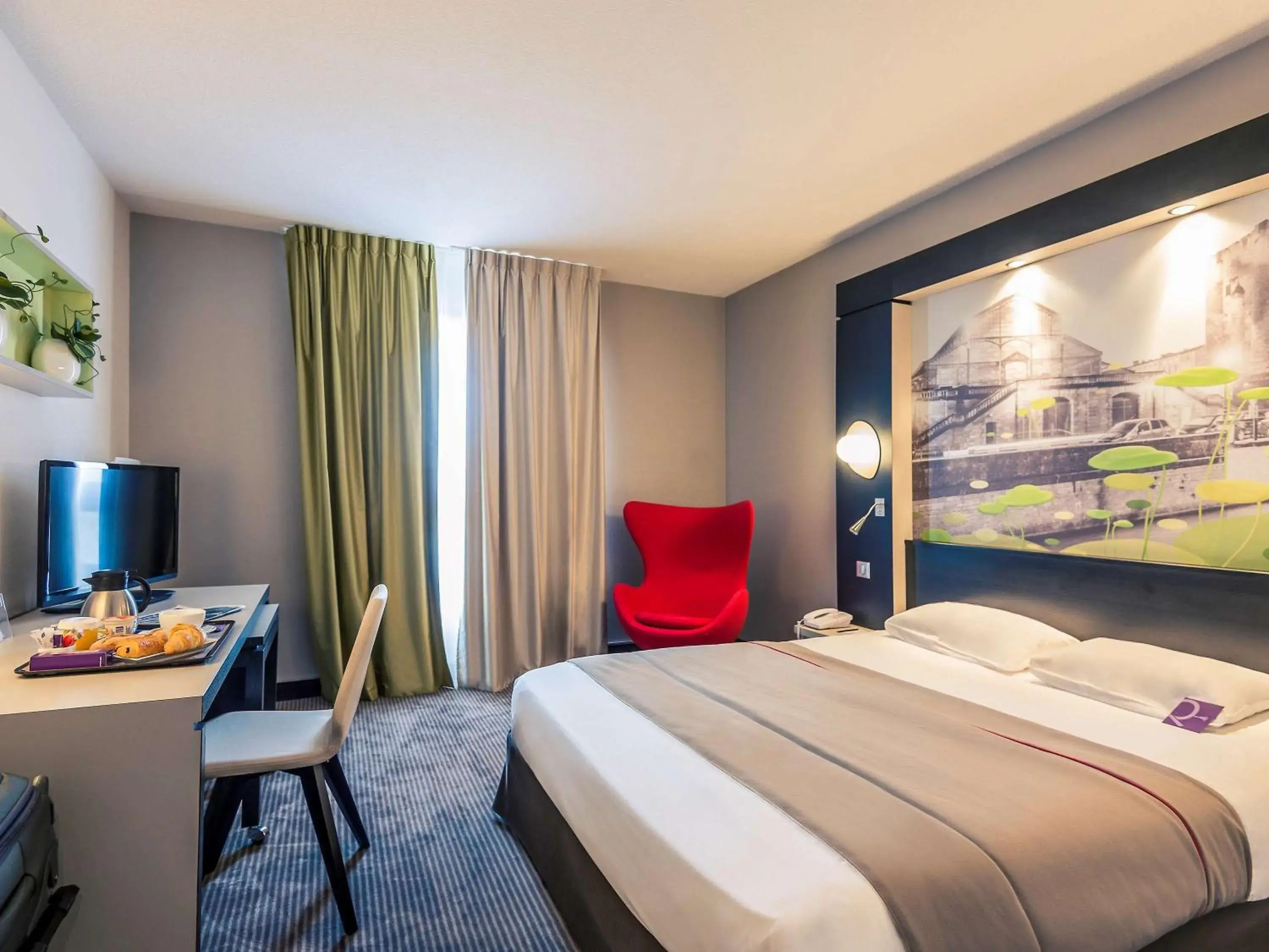 Superior Double Room in Mercure Niort Marais Poitevin